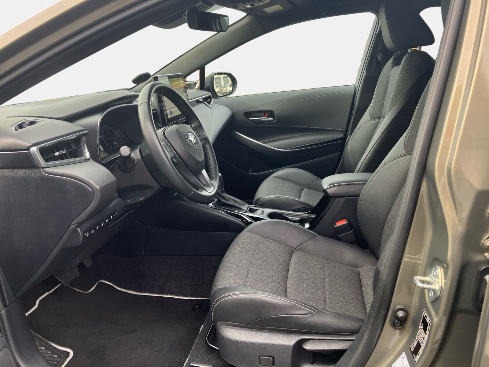 Billede af Toyota Corolla Touring Sports 1,8 Hybrid Style E-CVT 140HK Stc Trinl. Gear