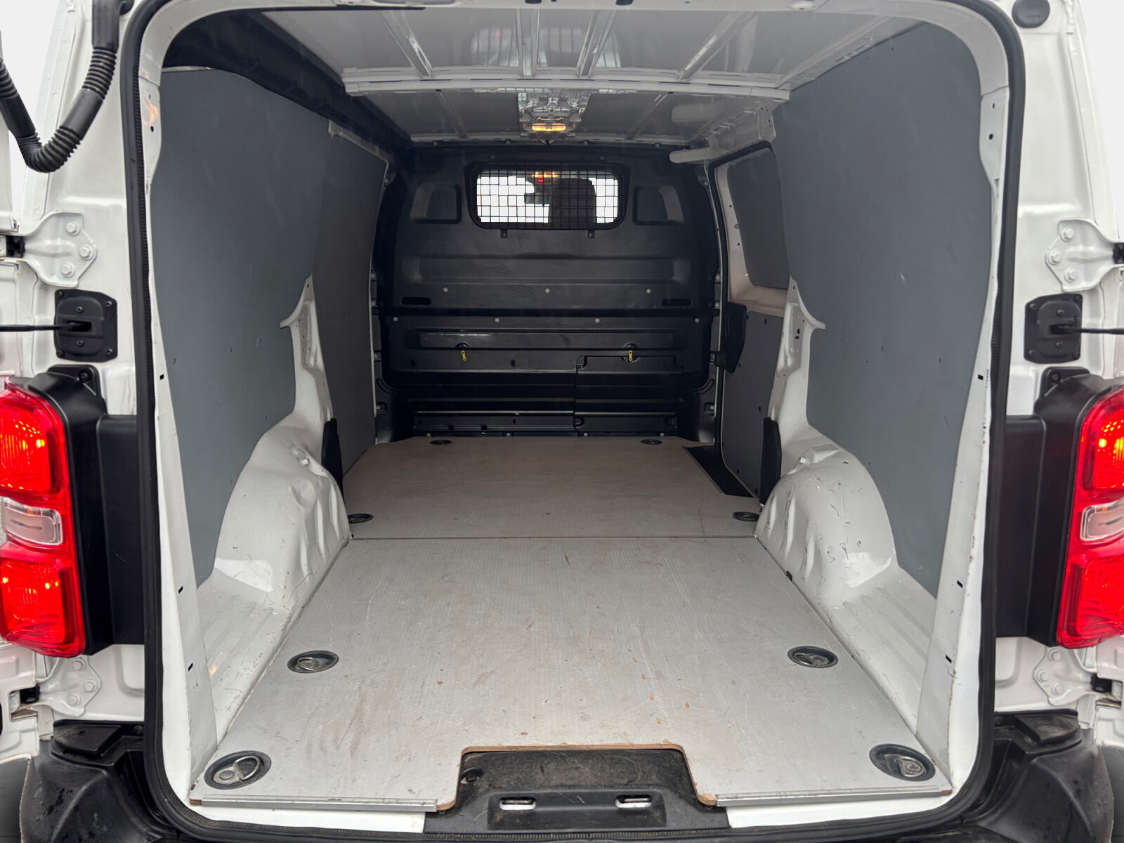 Billede af Toyota Proace Long 2,0 D Comfort Master m/Alm adskillelse - SmartCargo 122HK Van 6g