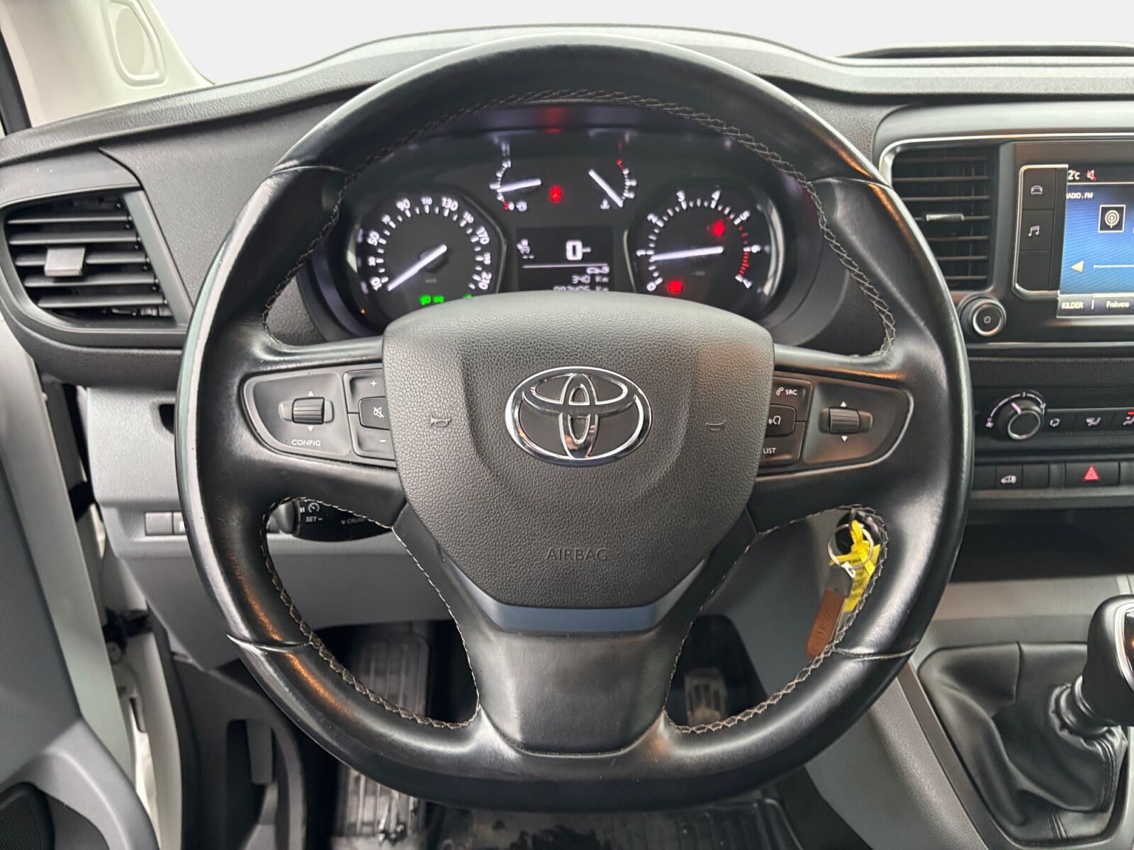 Billede af Toyota Proace Long 2,0 D Comfort Master m/Alm adskillelse - SmartCargo 122HK Van 6g