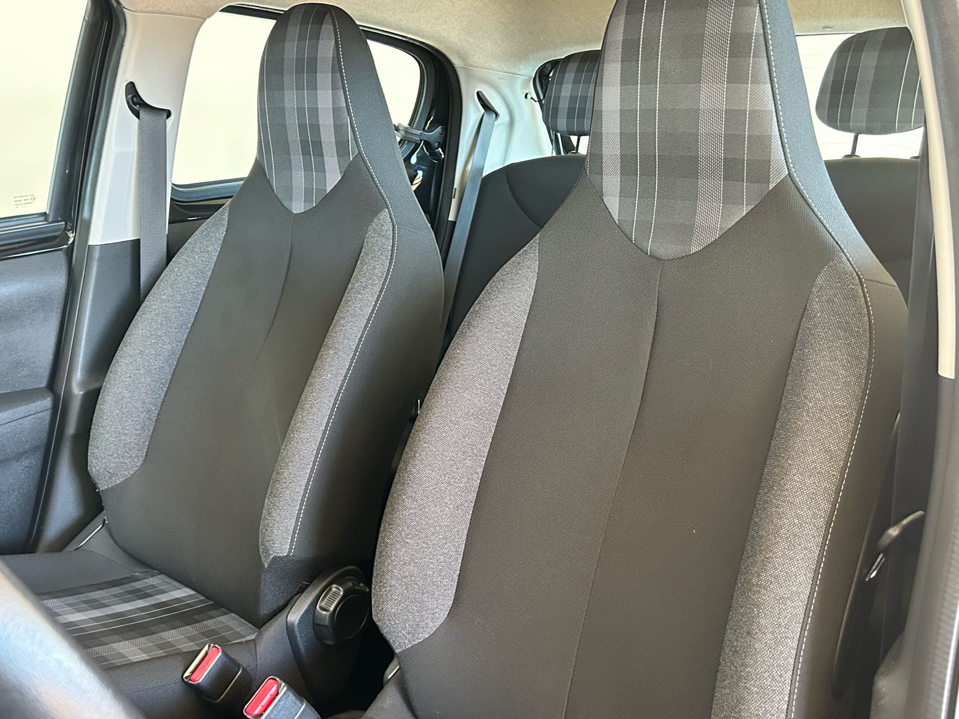 Billede af Peugeot 108 1,0 e-Vti Allure+ 72HK 5d