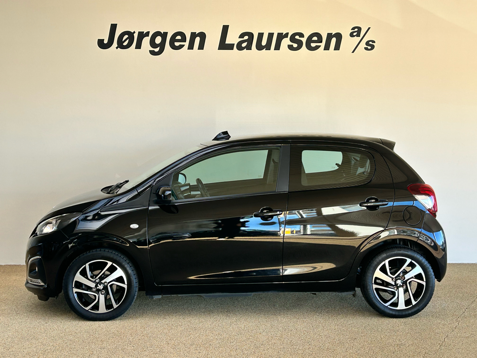 Billede af Peugeot 108 1,0 e-Vti Allure+ 72HK 5d