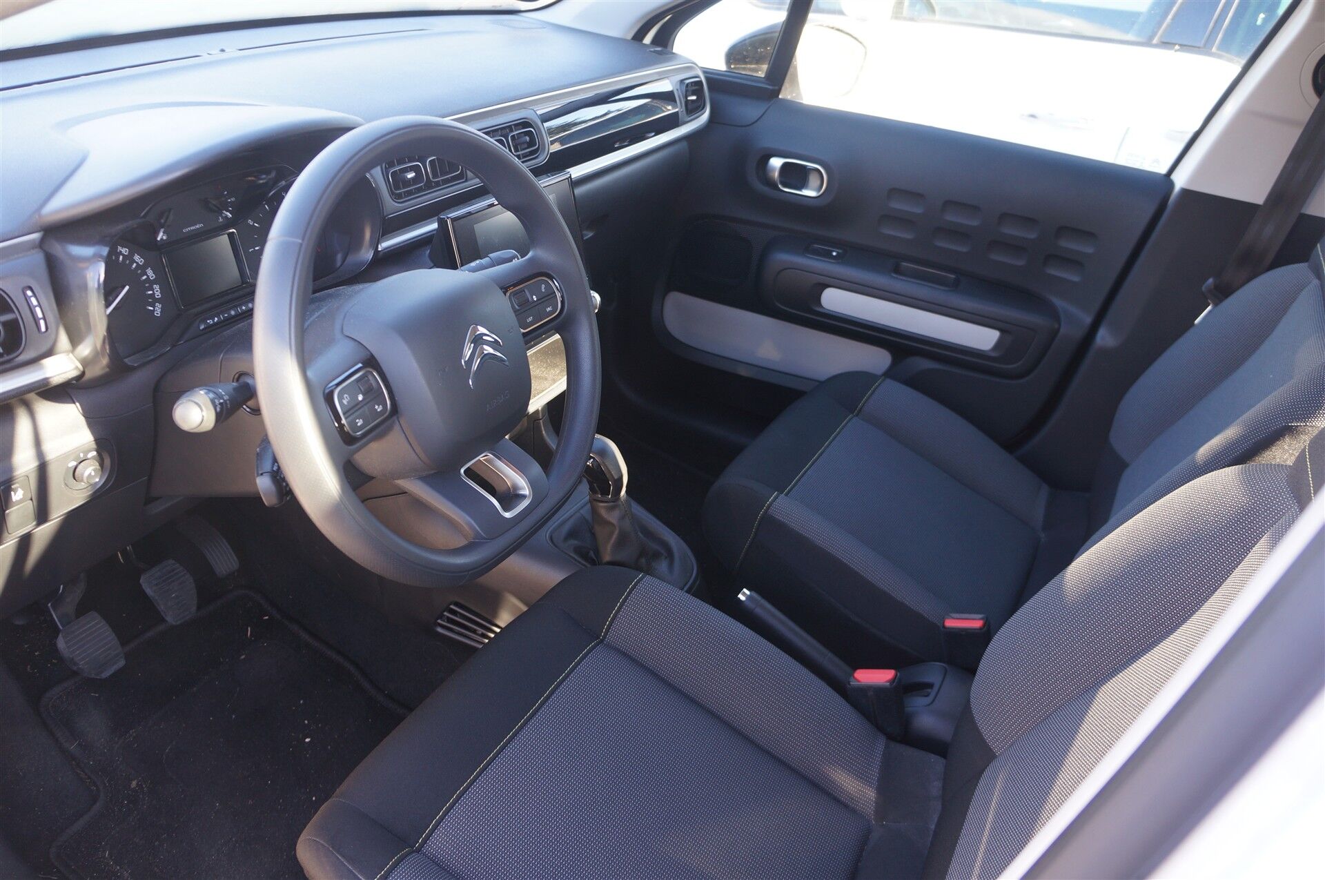 Billede af Citroën C3 1,2 PureTech Iconic Limited start/stop 82HK 5d