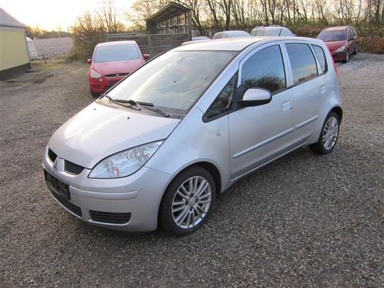 Mitsubishi Colt 1,5 Cash CP 109HK 5d