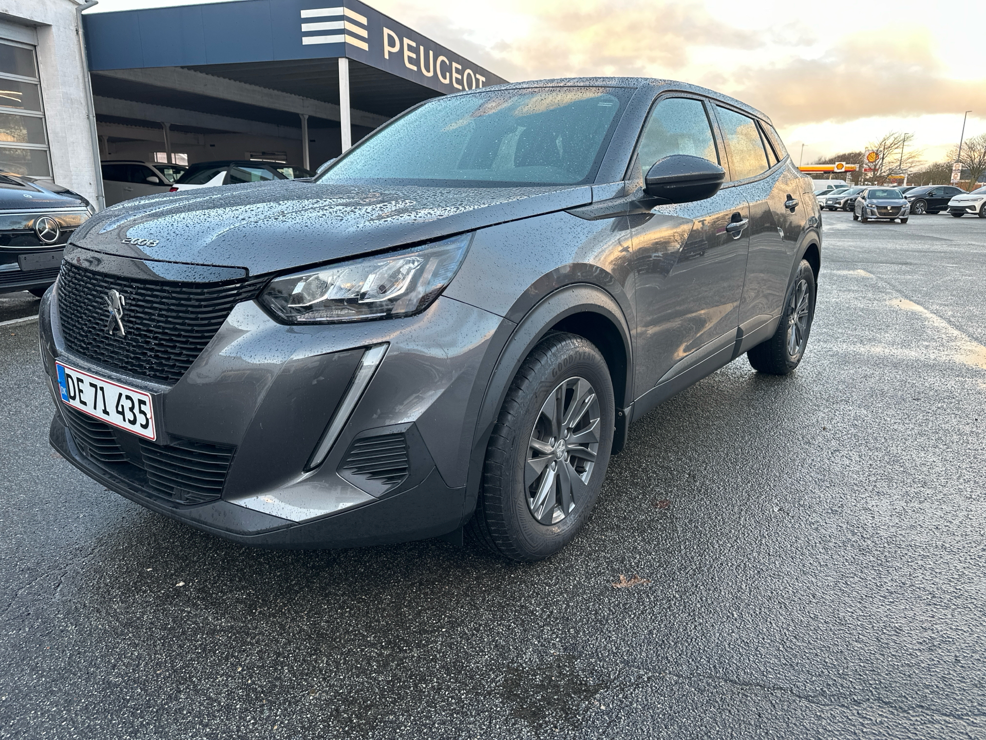 Billede af Peugeot 2008 1,2 PureTech Active Pack EAT8 130HK 5d 8g Aut.