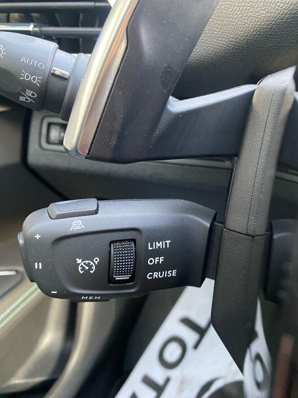 Billede af Peugeot 3008 1,6 PureTech  Plugin-hybrid Performance Sport EAT8 225HK 5d 8g Aut.