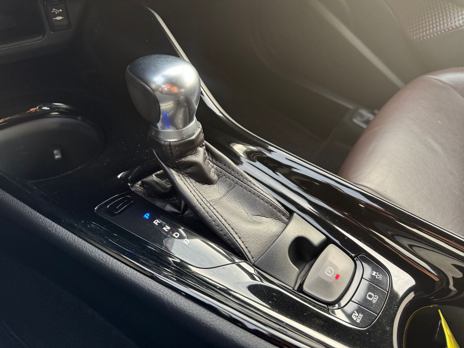 Billede af Toyota C-HR 1,8 Hybrid C-HIC LED Multidrive S 122HK 5d Aut.