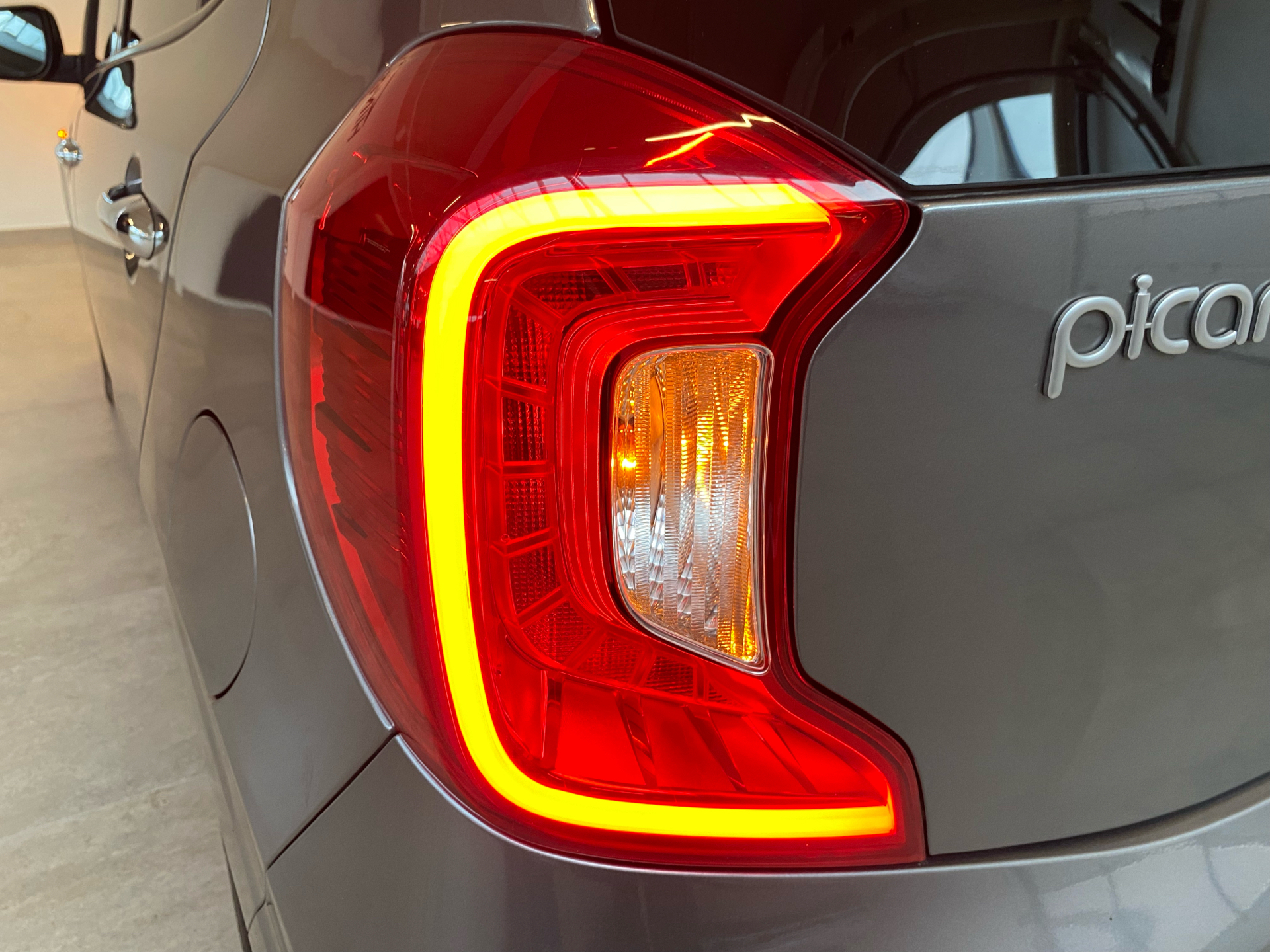 Billede af Kia Picanto 1,0 MPI Prestige m/Upgrade 67HK 5d Aut.