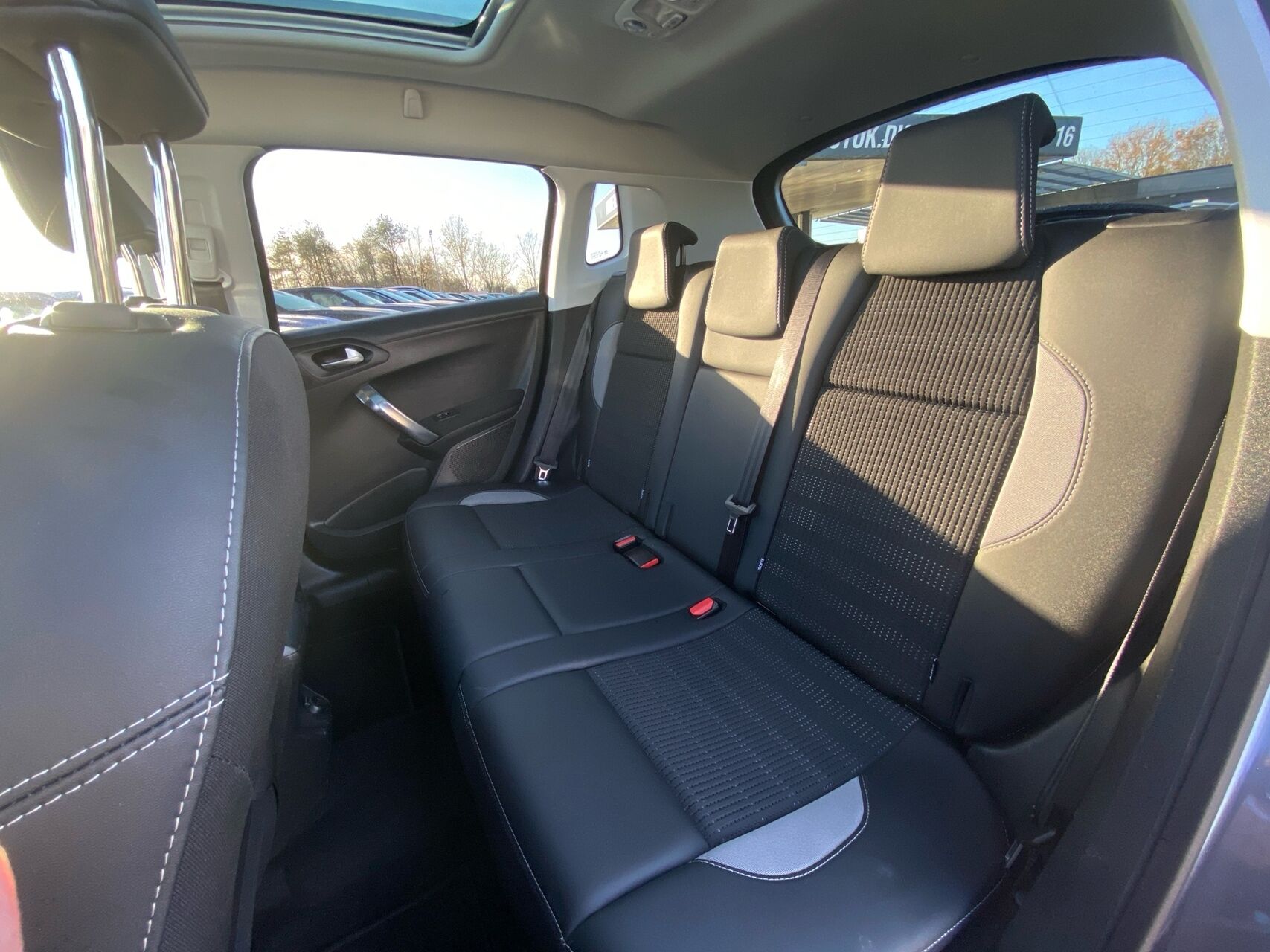 Billede af Peugeot 2008 1,2 e-THP Edition Plus 110HK 5d