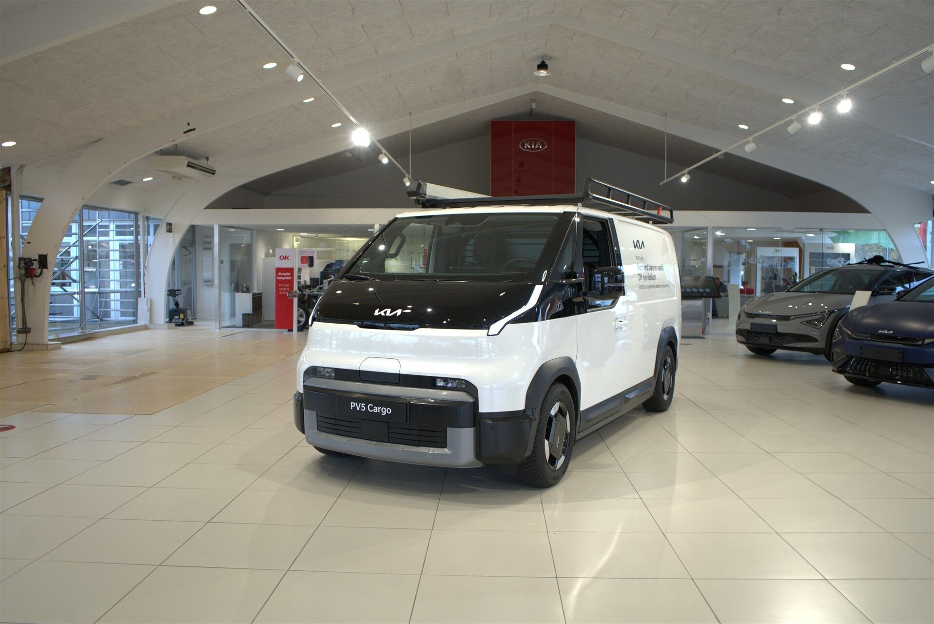 Billede af Kia PV5 Cargo L2H1 EL Long Range Work 163HK Van Aut.