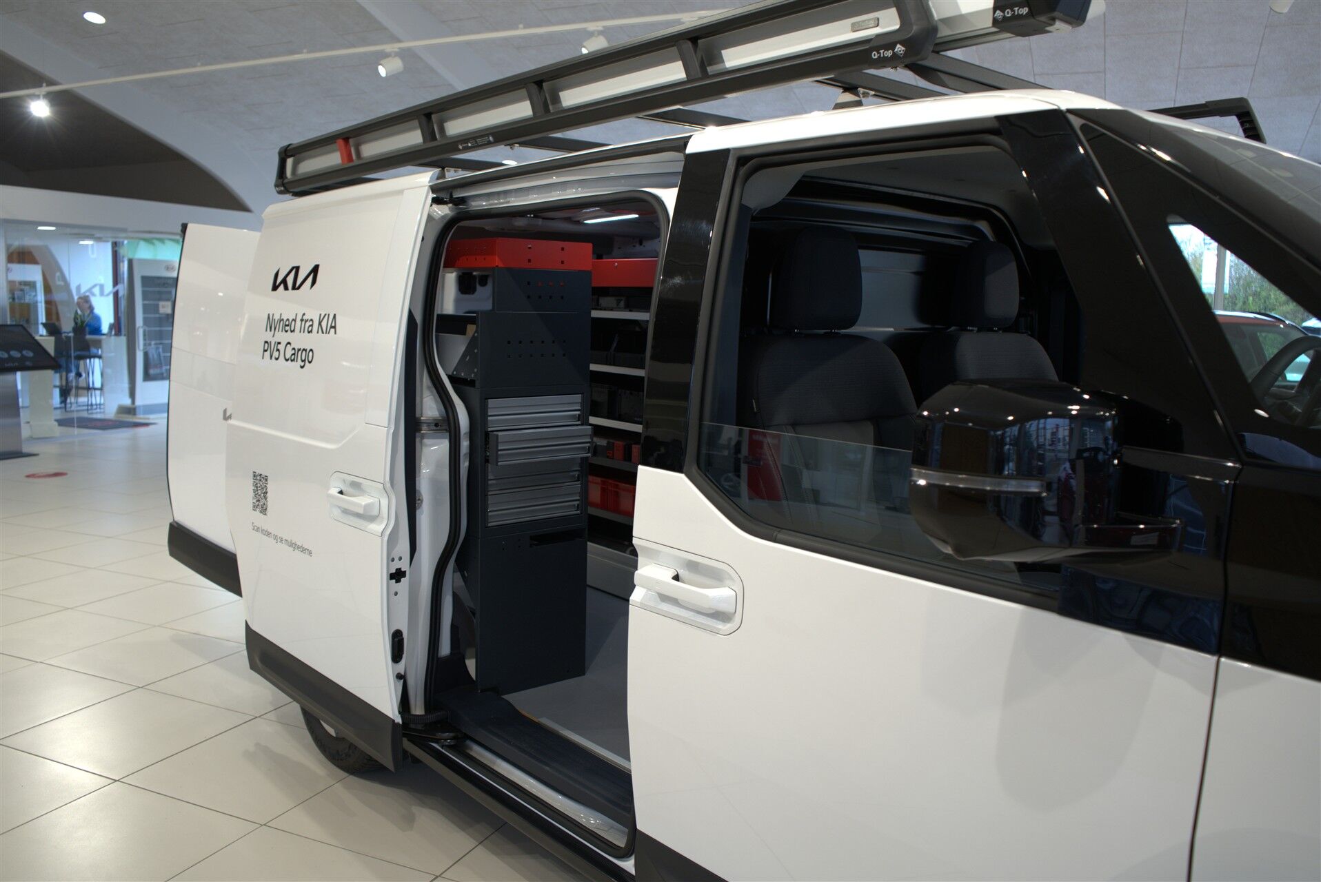 Billede af Kia PV5 Cargo L2H1 EL Long Range Work 163HK Van Aut.