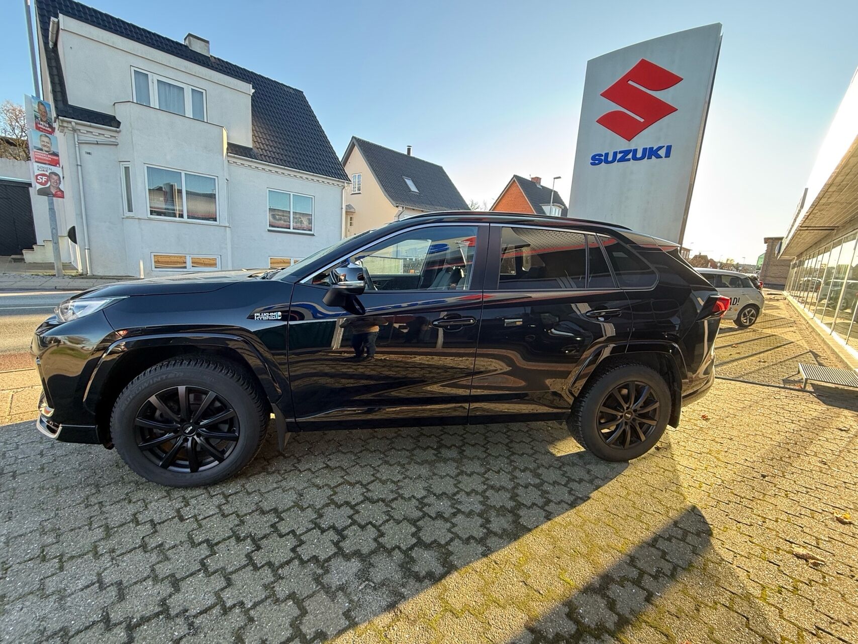 Billede af Suzuki Across 2,5 Hybrid Adventure E-CVT 306HK 5d Trinl. Gear