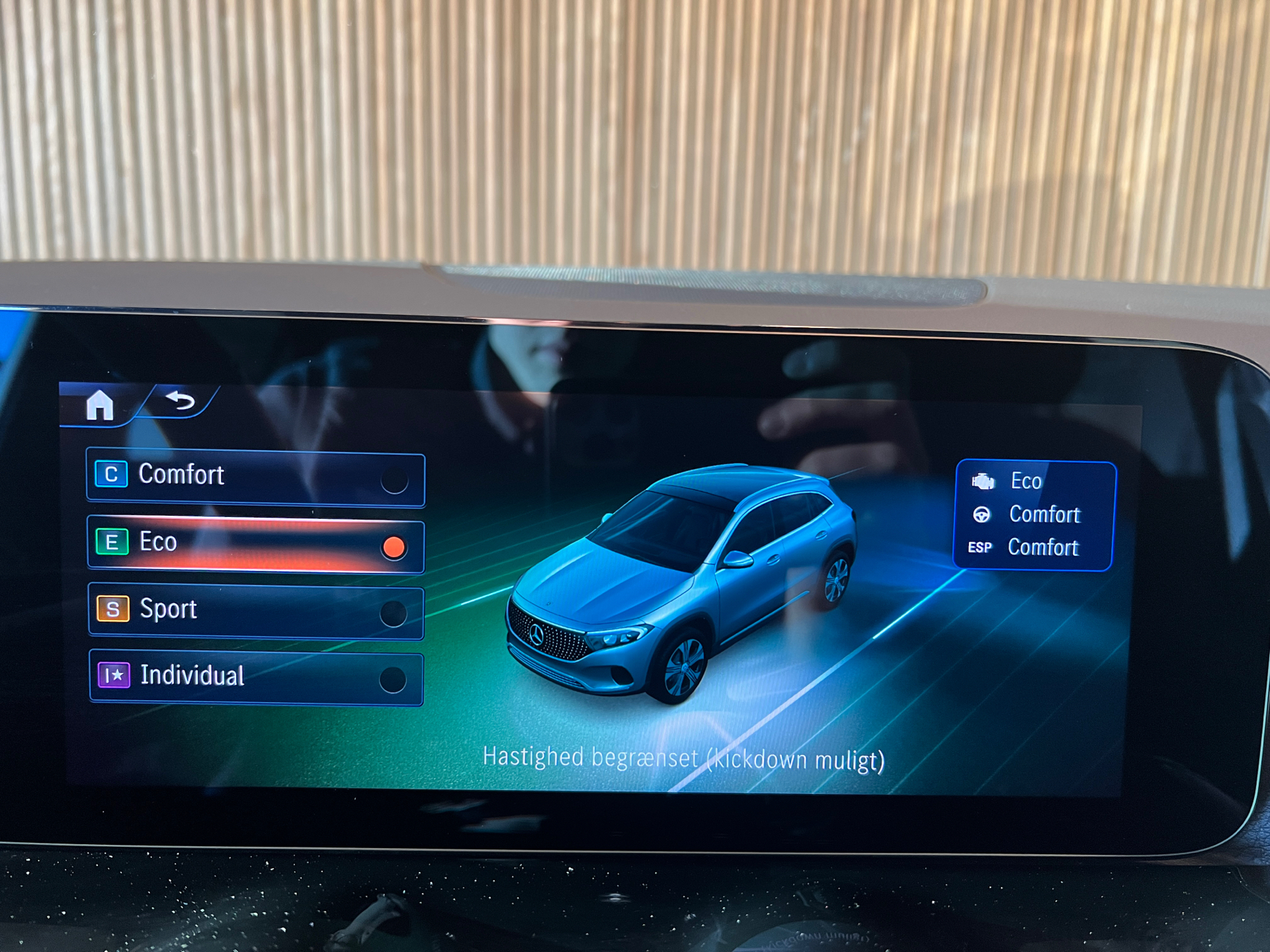 Billede af Mercedes-Benz EQA 250+ EL Progressive 190HK 5d Aut.