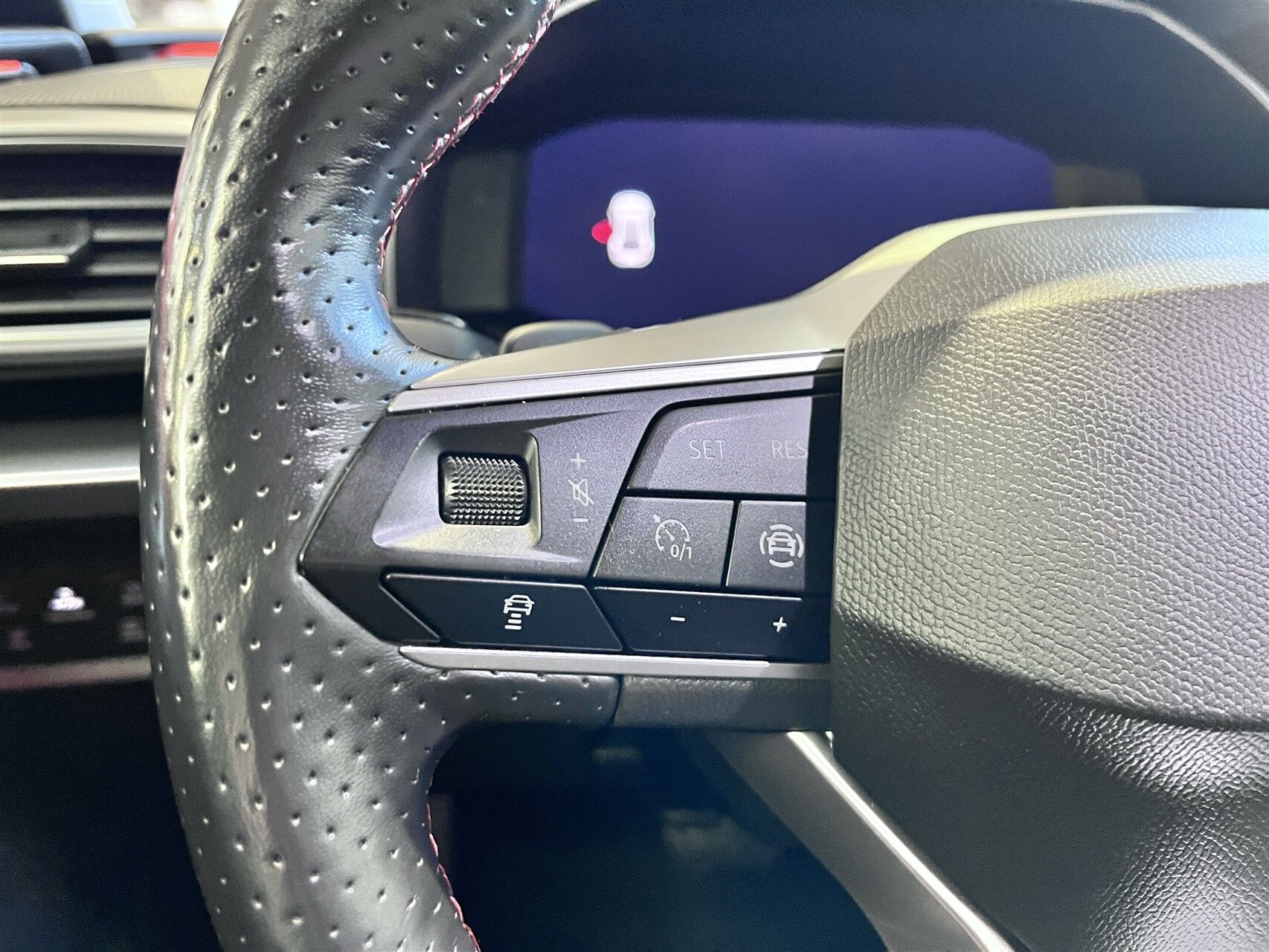 Billede af Seat Leon 1,4 e-Hybrid FR DSG 204HK 5d 6g Aut.