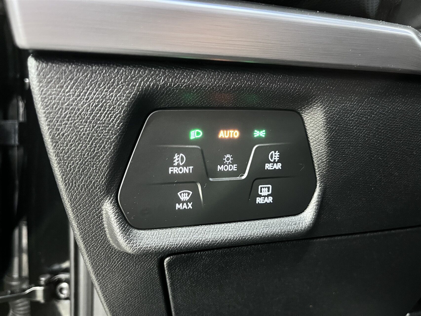 Billede af Seat Leon 1,4 e-Hybrid FR DSG 204HK 5d 6g Aut.