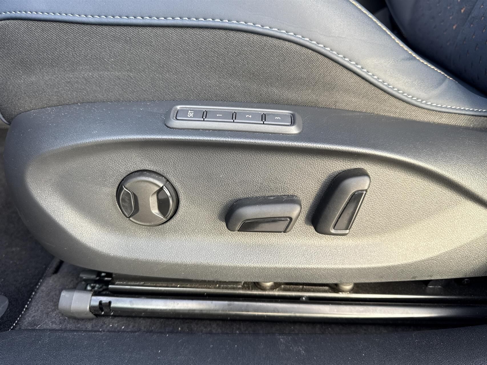 Billede af Cupra Tavascan EL VZ Adrenaline 4X4 340HK 5d Aut.