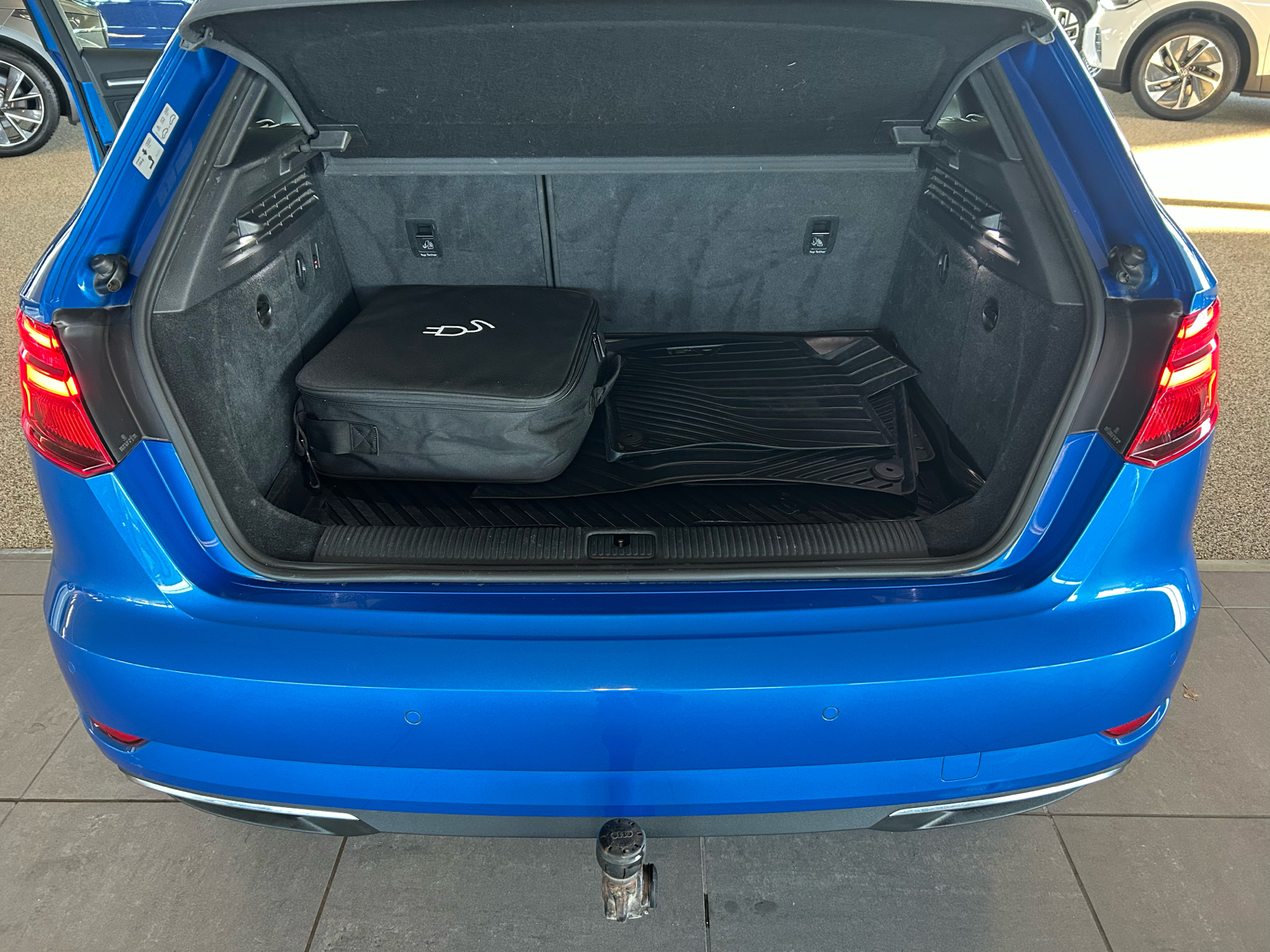 Billede af Audi A3 Sportback 1,4 E-tron  Plugin-hybrid Ambiente S Tronic 204HK 5d 6g Aut.