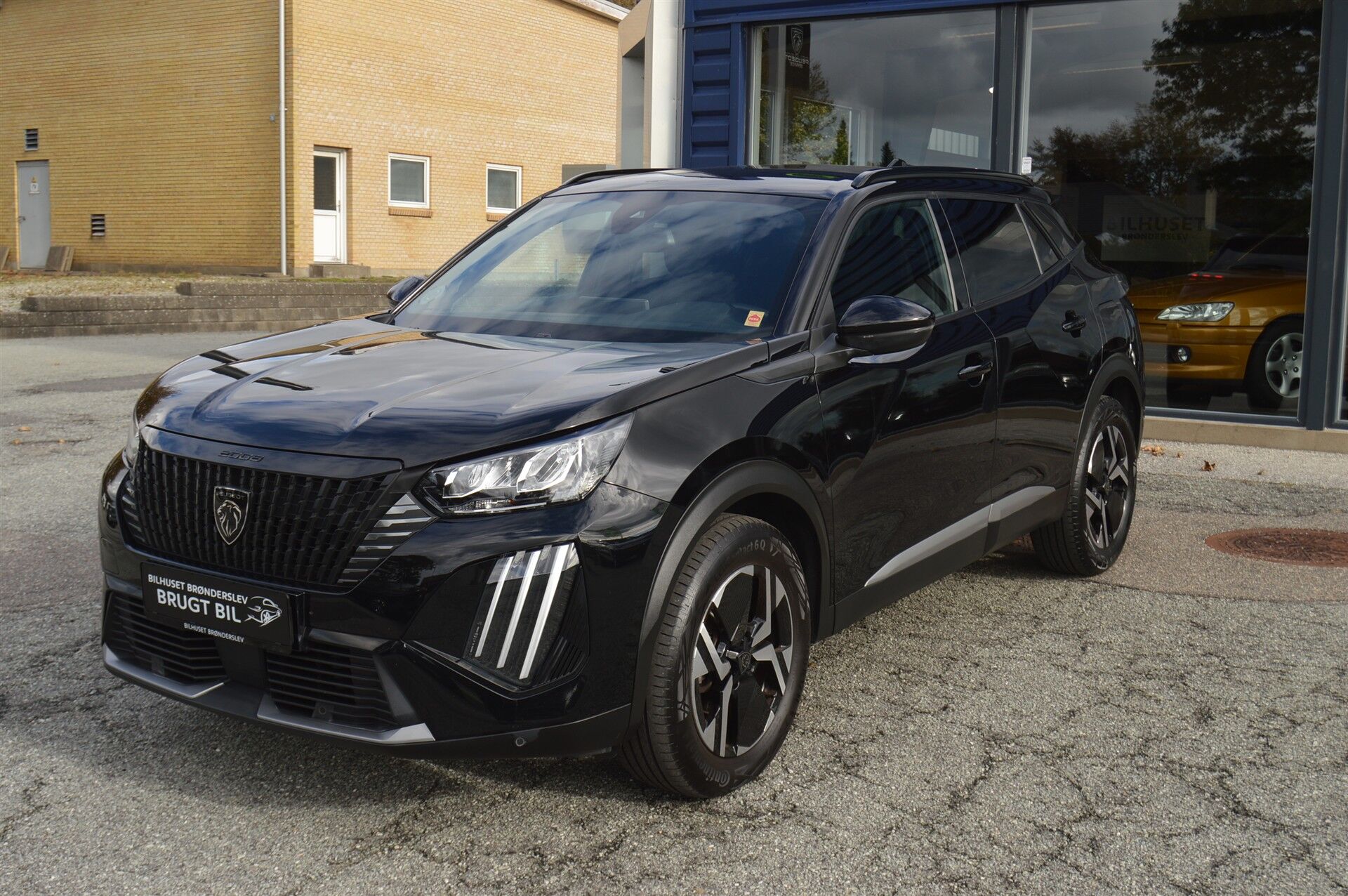 Billede af Peugeot 2008 1,2 PureTech First Selection EAT8 130HK 5d 8g Aut.