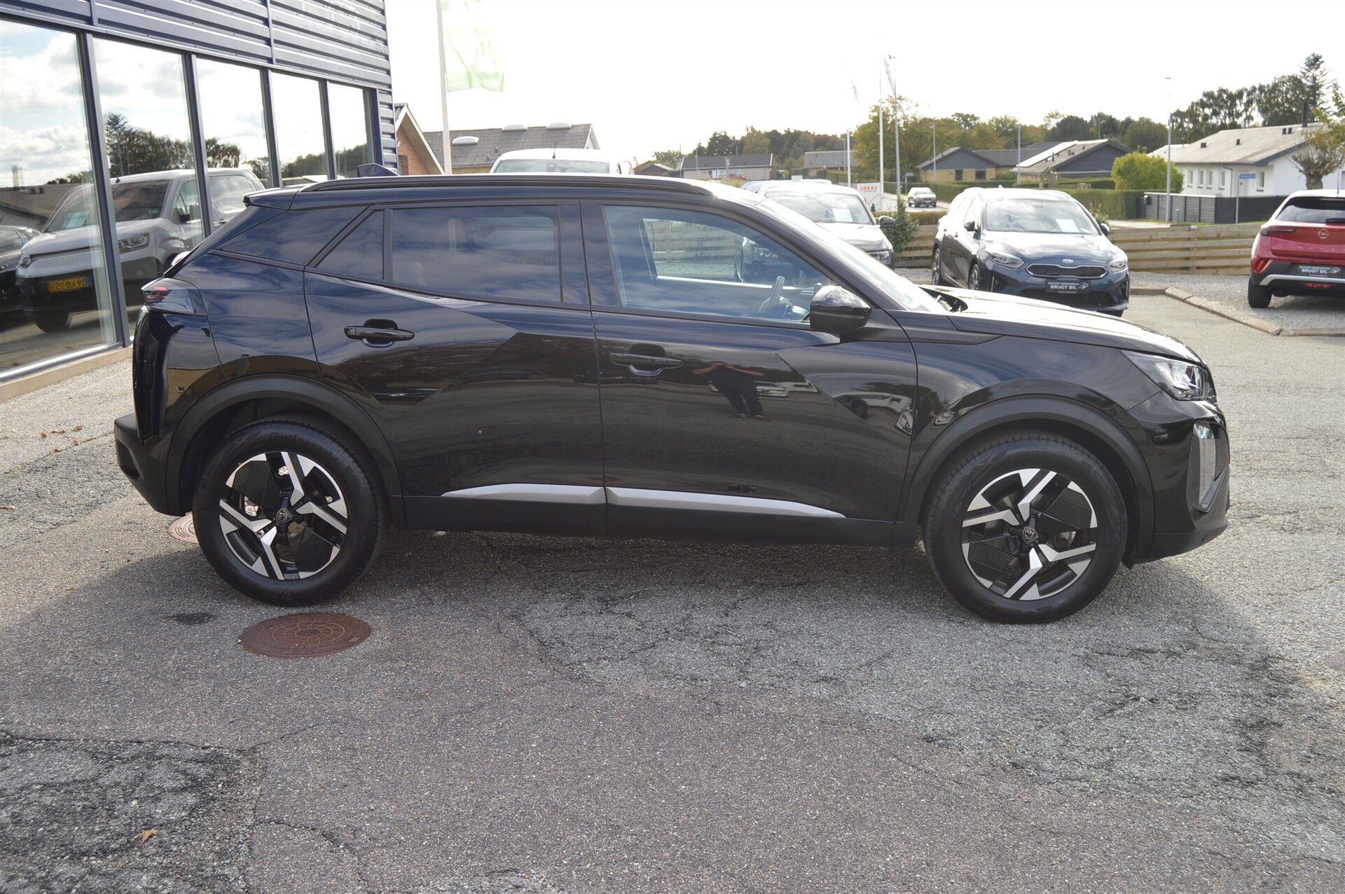 Billede af Peugeot 2008 1,2 PureTech First Selection EAT8 130HK 5d 8g Aut.