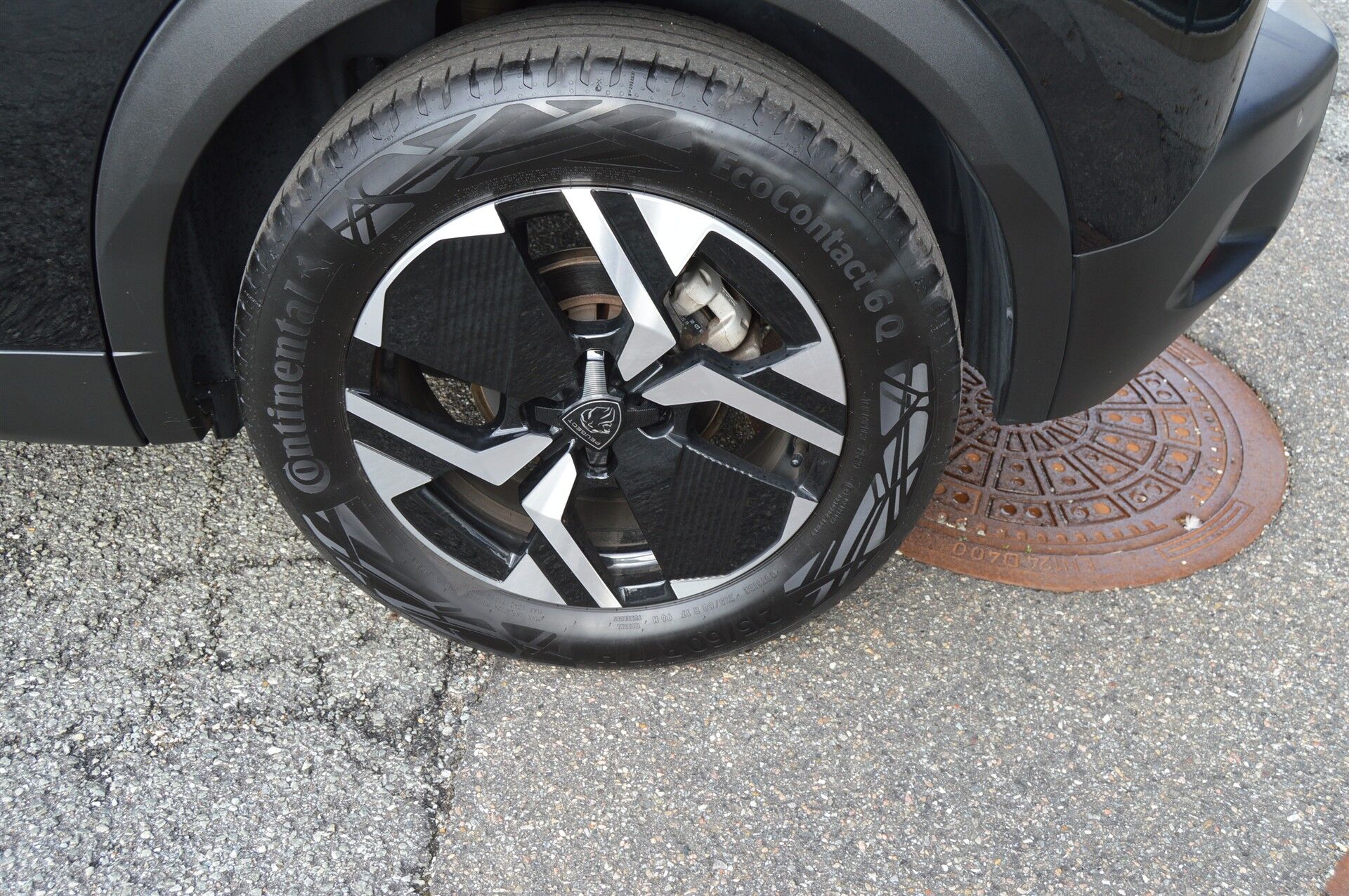 Billede af Peugeot 2008 1,2 PureTech First Selection EAT8 130HK 5d 8g Aut.