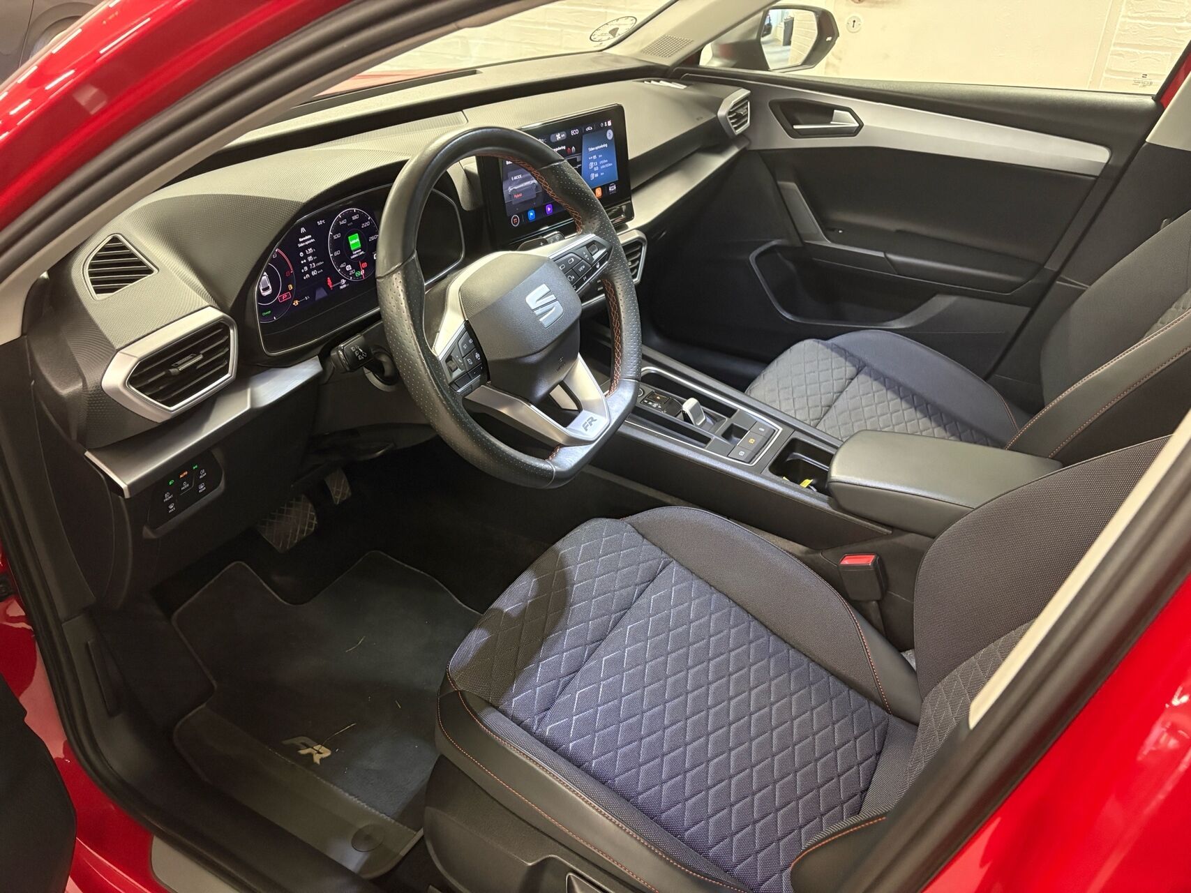 Billede af Seat Leon 1,4 e-Hybrid FR DSG 204HK 5d 6g Aut.