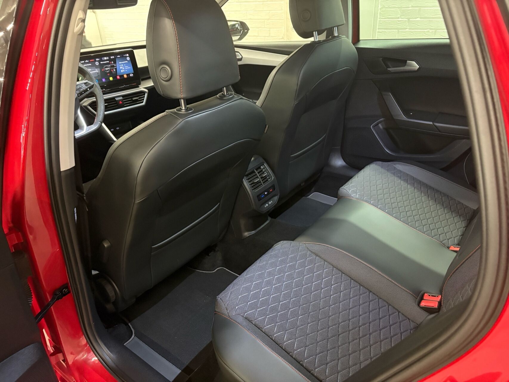 Billede af Seat Leon 1,4 e-Hybrid FR DSG 204HK 5d 6g Aut.