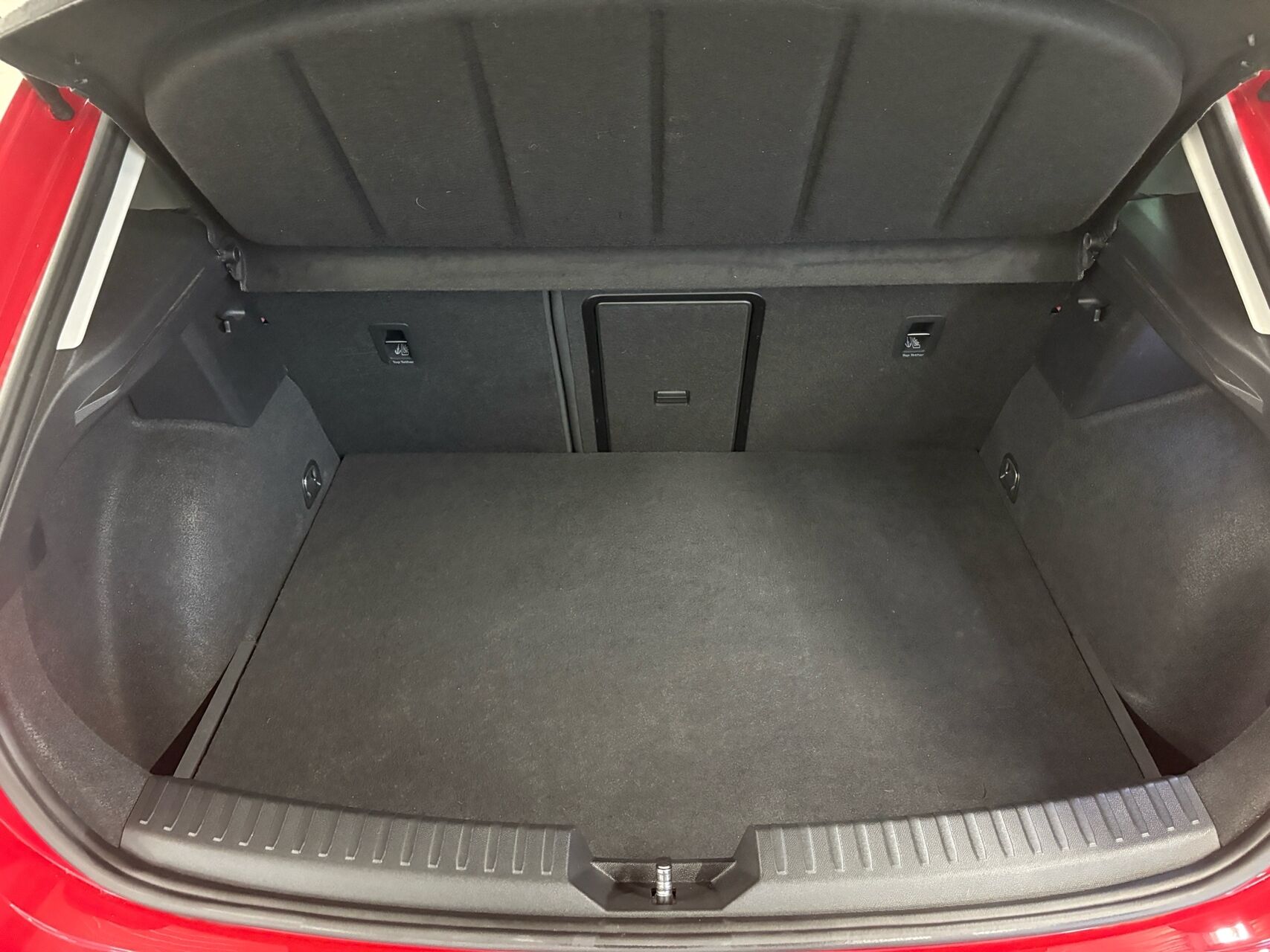 Billede af Seat Leon 1,4 e-Hybrid FR DSG 204HK 5d 6g Aut.