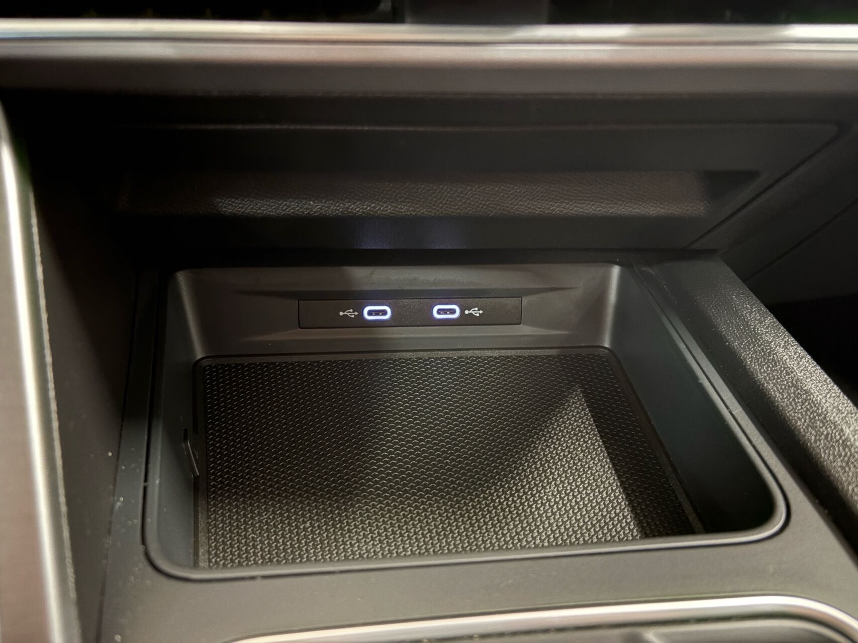 Billede af Seat Leon 1,4 e-Hybrid FR DSG 204HK 5d 6g Aut.