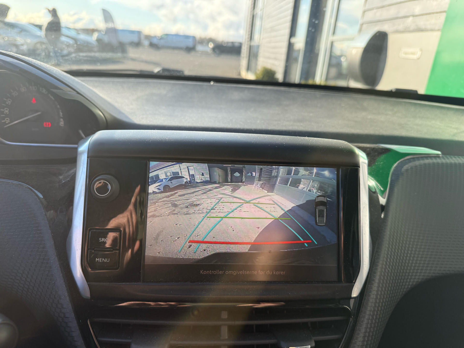 Billede af Peugeot 2008 1,6 BlueHDi Desire Sky 100HK