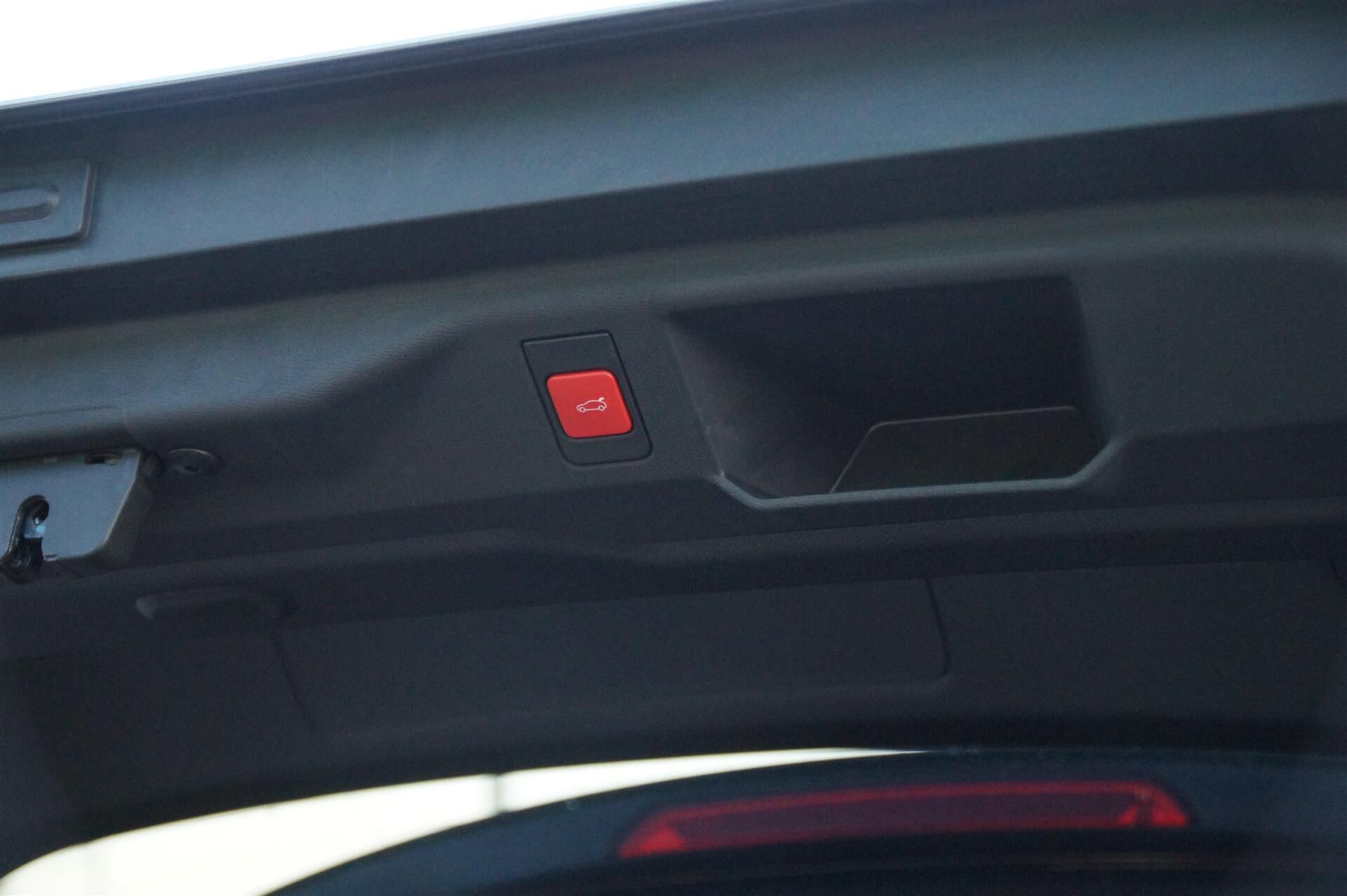 Billede af Peugeot e-5008 EL GT 210HK 5d Aut.