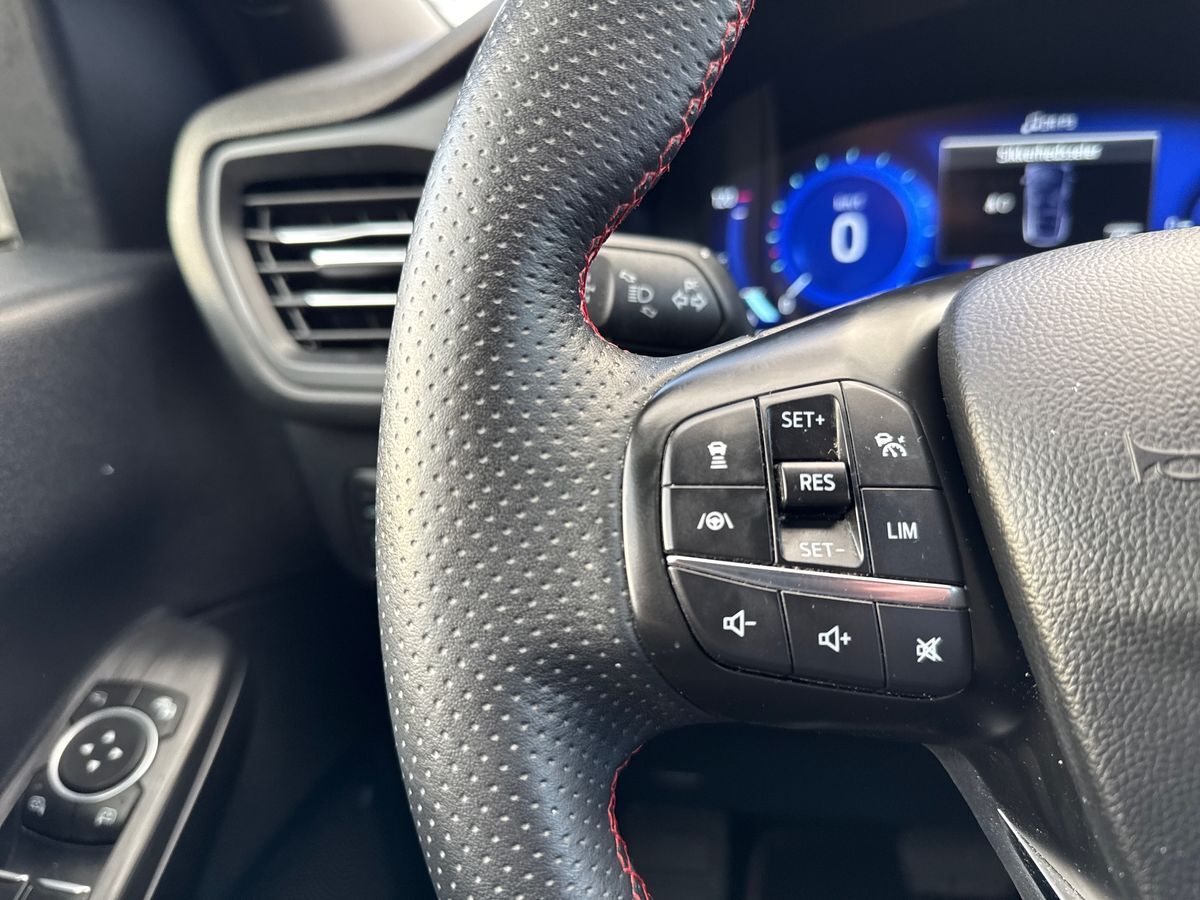 Billede af Ford Kuga 2,5 Plugin-hybrid ST-Line X CVT 225HK 5d Trinl. Gear