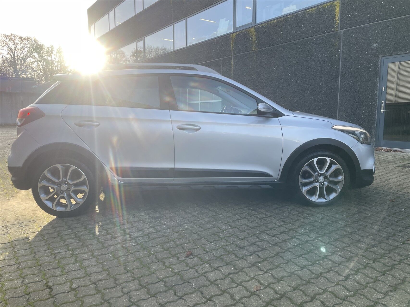 Billede af Hyundai i20 Active Cross 1,0 T-GDI Premium 100HK Stc