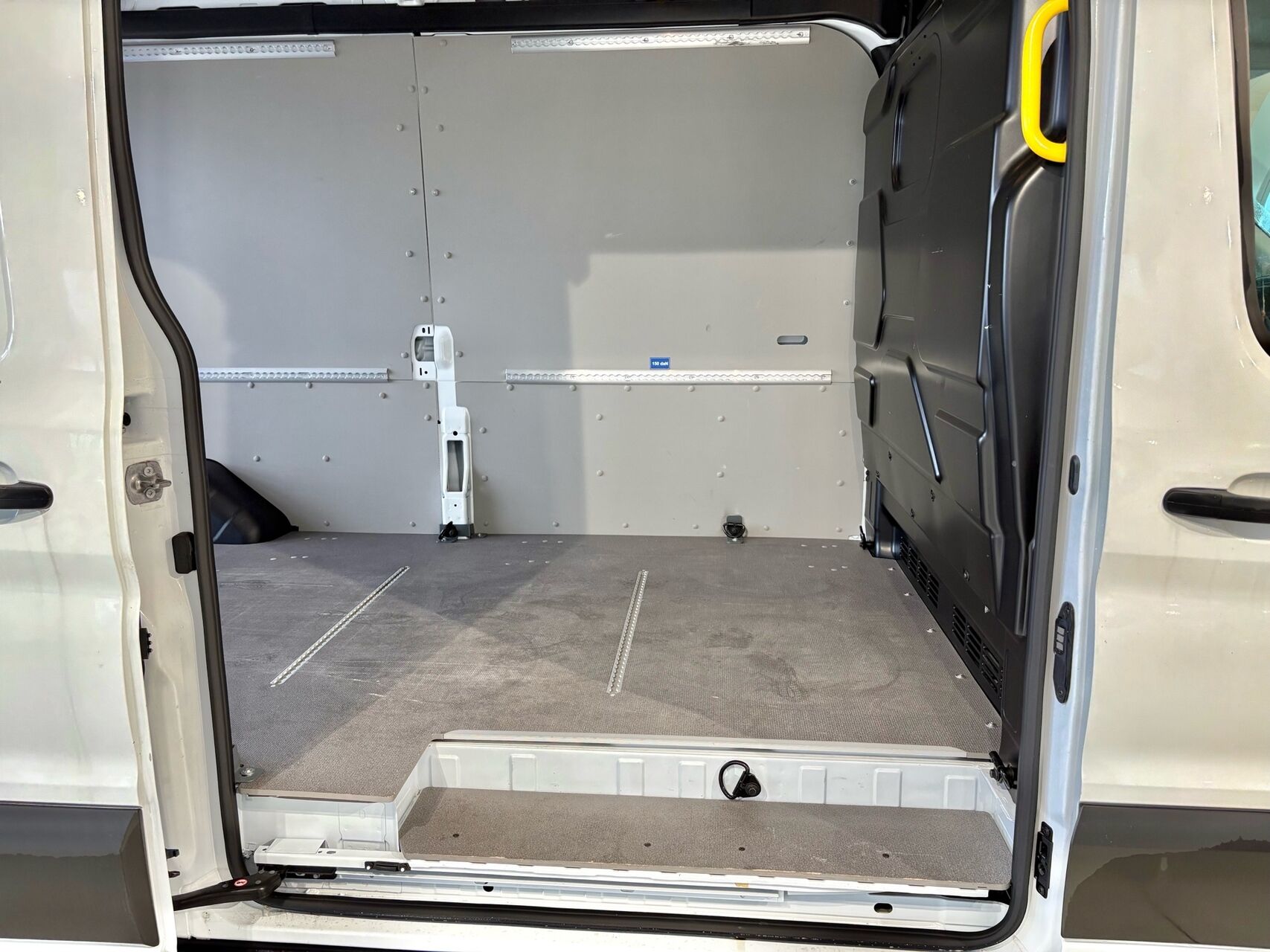 Billede af Ford E-Transit 350 L3H2 EL Trend RWD 184HK Van Aut.