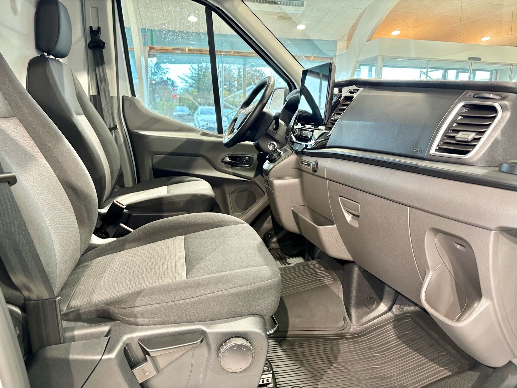 Billede af Ford E-Transit 350 L3H2 EL Trend RWD 184HK Van Aut.