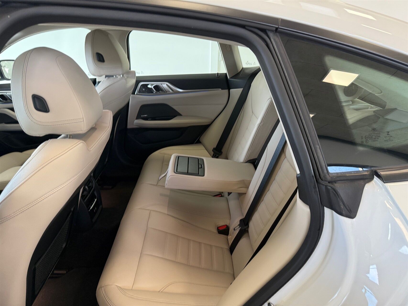 Billede af BMW i4 eDrive40 Gran Coupé EL 340HK 5d Aut.