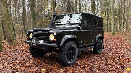 Land Rover Defender 90