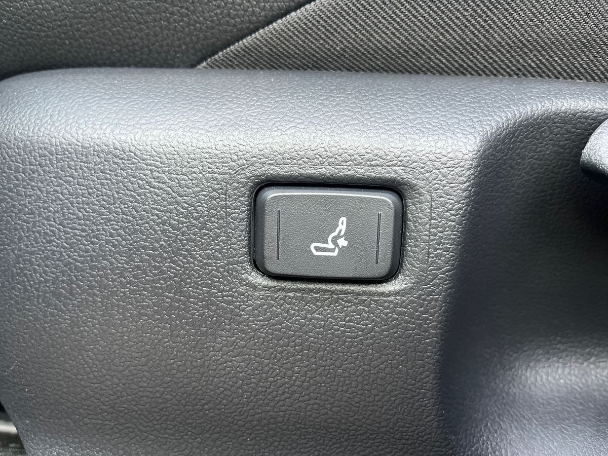 Billede af Toyota C-HR 1,8 Hybrid C-LUB Premium Multidrive S 122HK 5d Aut.