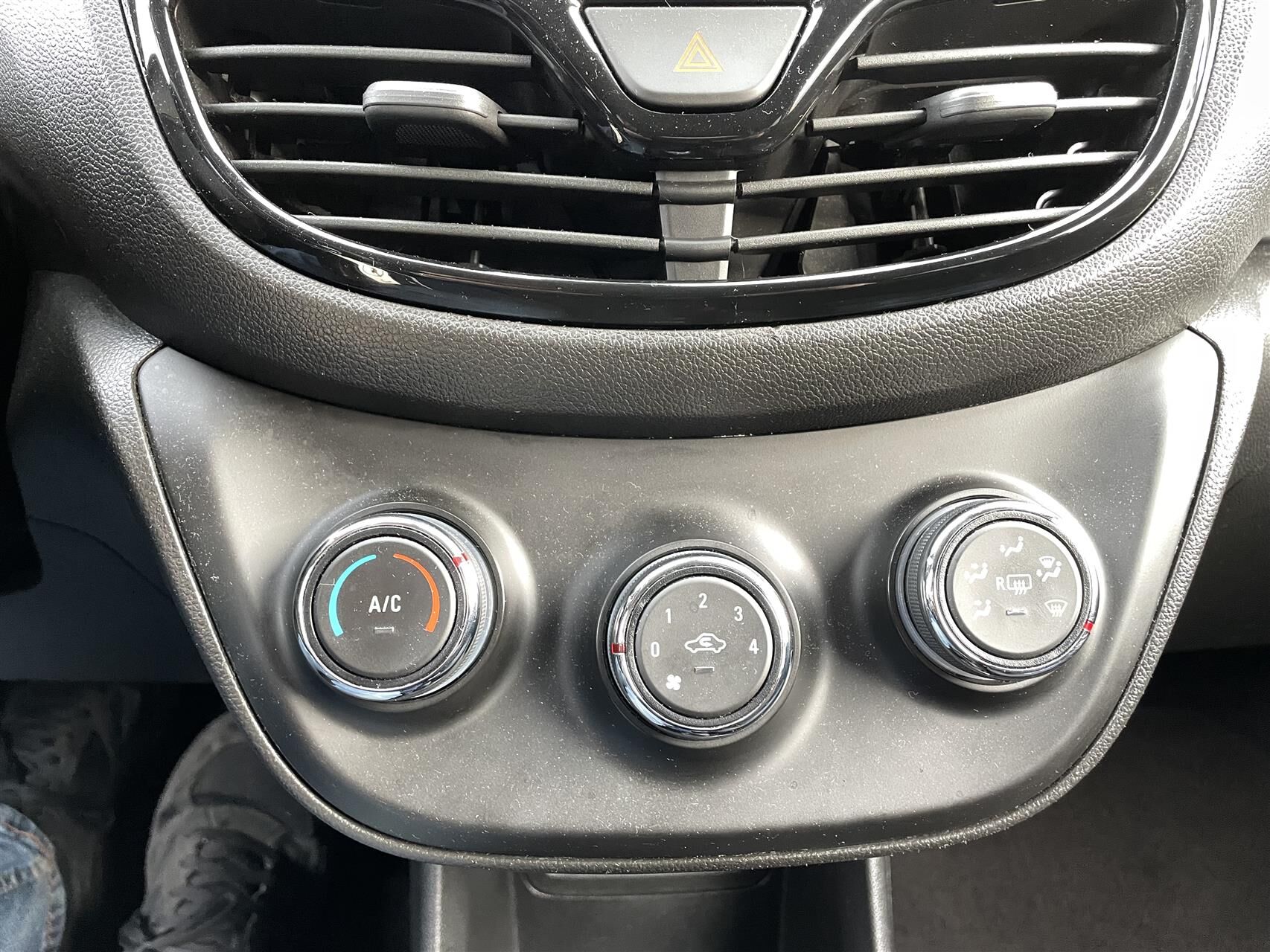 Billede af Opel Karl 1,0 Enjoy 75HK 5d