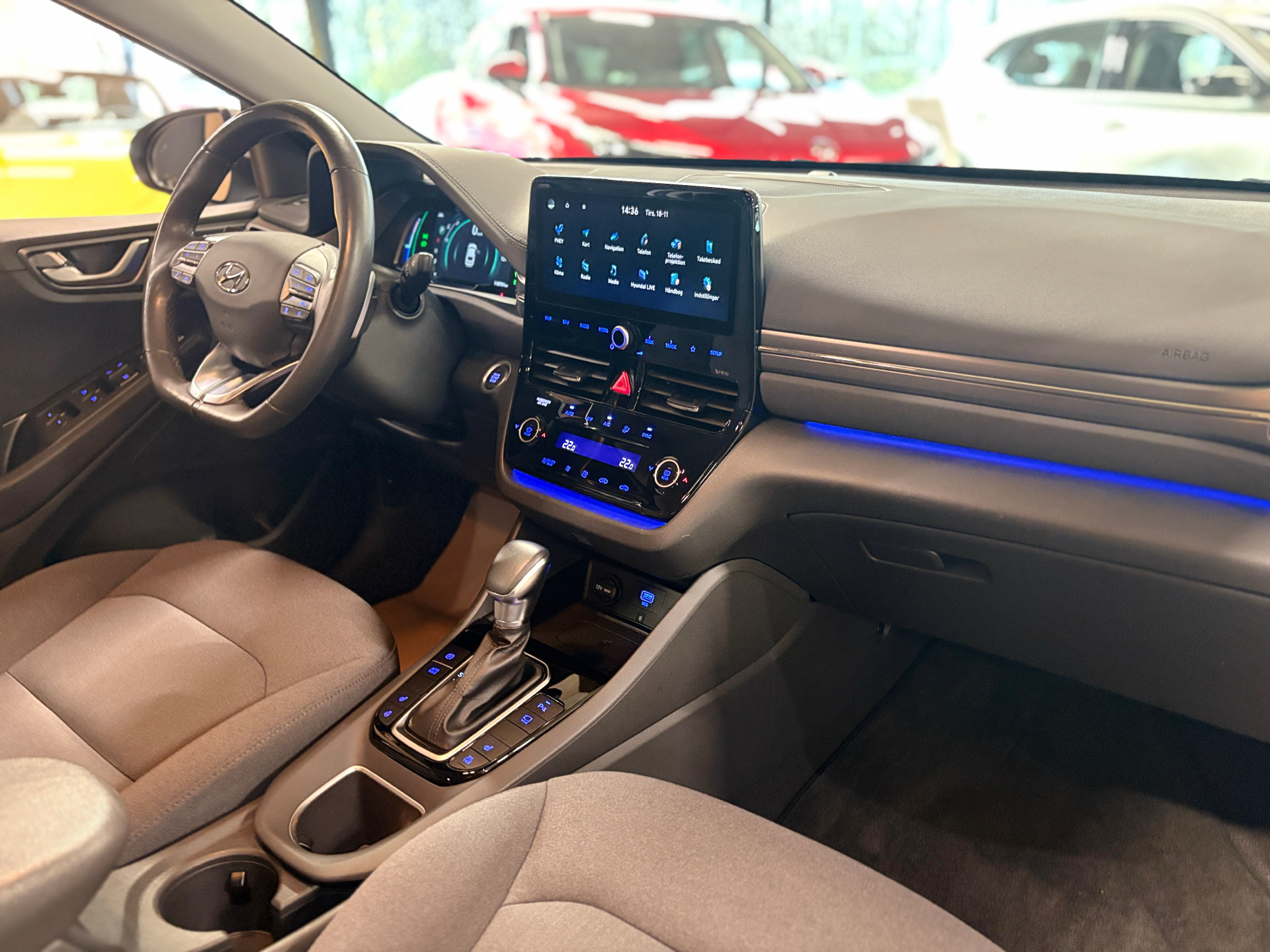 Billede af Hyundai Ioniq 1,6 GDI  Plugin-hybrid Premium plug-in 141HK 5d 6g Aut.