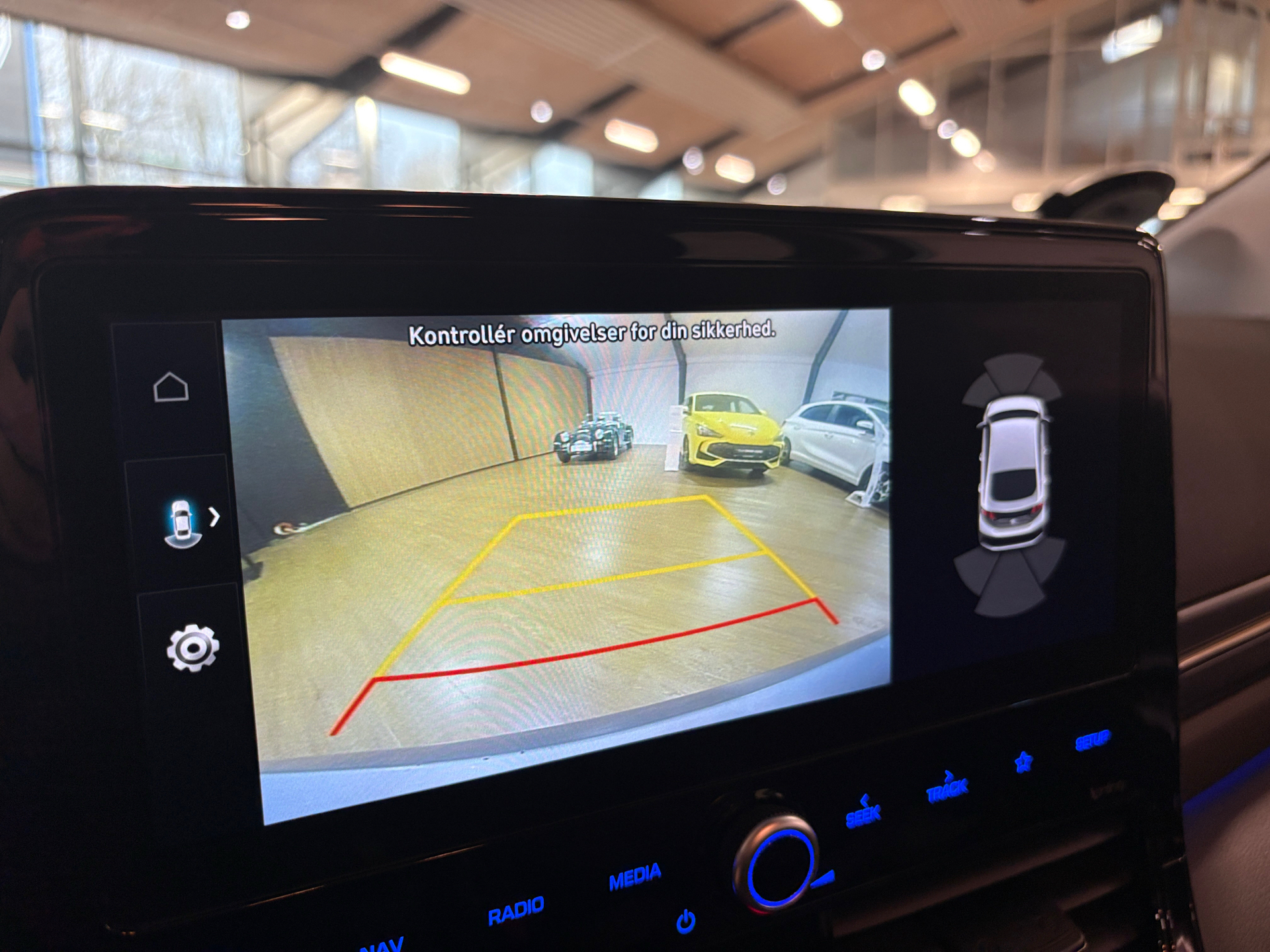 Billede af Hyundai Ioniq 1,6 GDI  Plugin-hybrid Premium plug-in 141HK 5d 6g Aut.