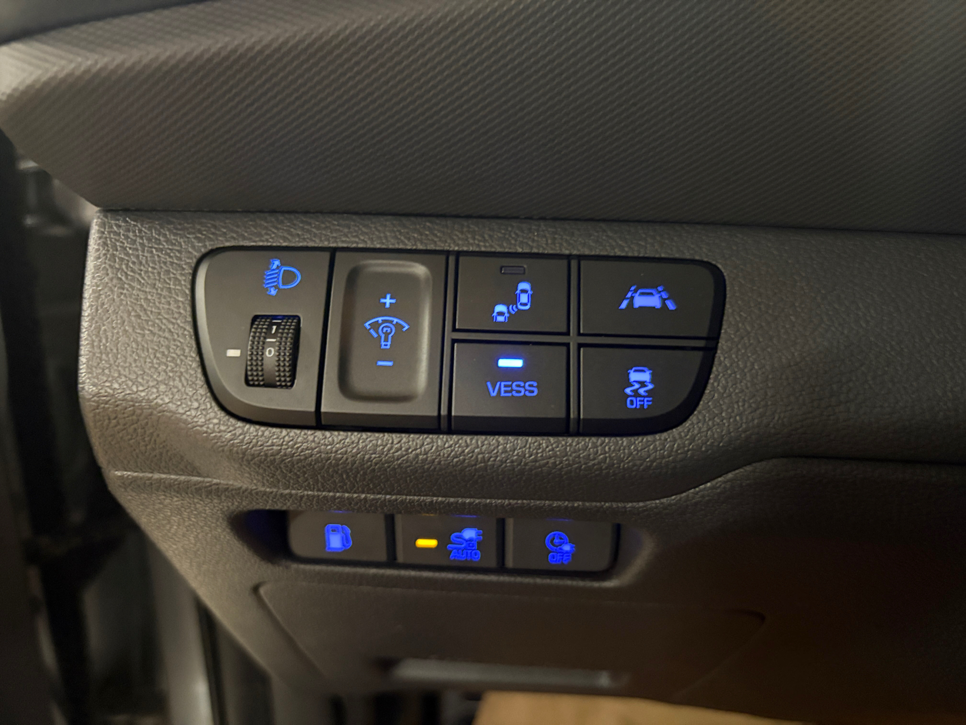 Billede af Hyundai Ioniq 1,6 GDI  Plugin-hybrid Premium plug-in 141HK 5d 6g Aut.