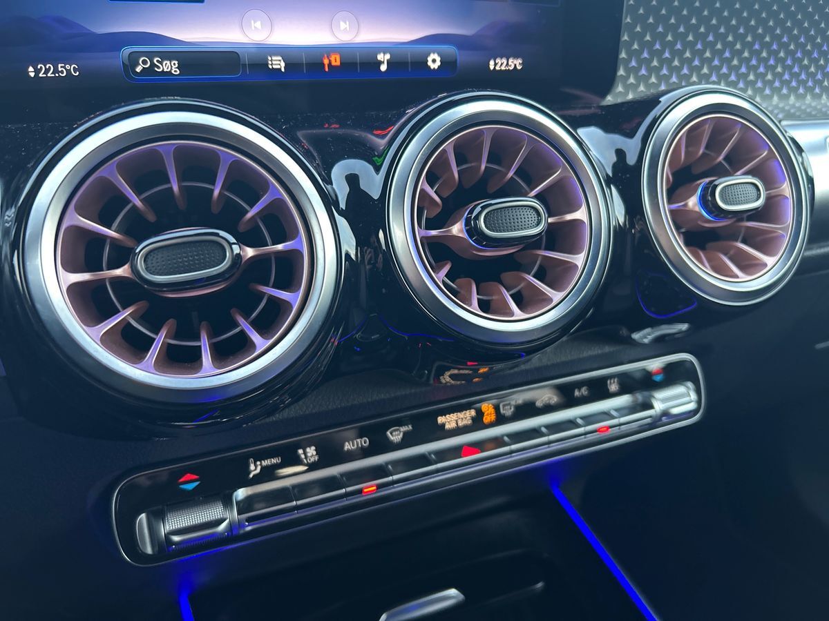 Billede af Mercedes-Benz EQB 300 EL Progressive 7 pers. 4Matic 228HK 5d Aut.