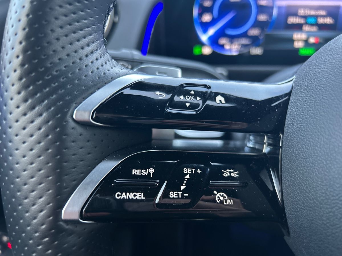 Billede af Mercedes-Benz EQB 300 EL Progressive 7 pers. 4Matic 228HK 5d Aut.