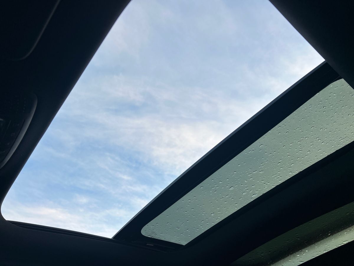 Billede af Mercedes-Benz EQB 300 EL Progressive 7 pers. 4Matic 228HK 5d Aut.