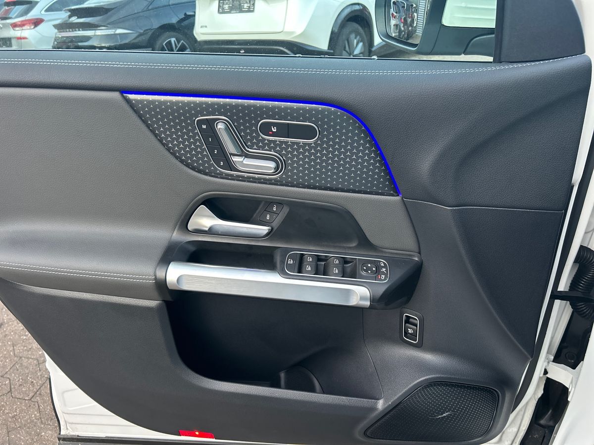 Billede af Mercedes-Benz EQB 300 EL Progressive 7 pers. 4Matic 228HK 5d Aut.