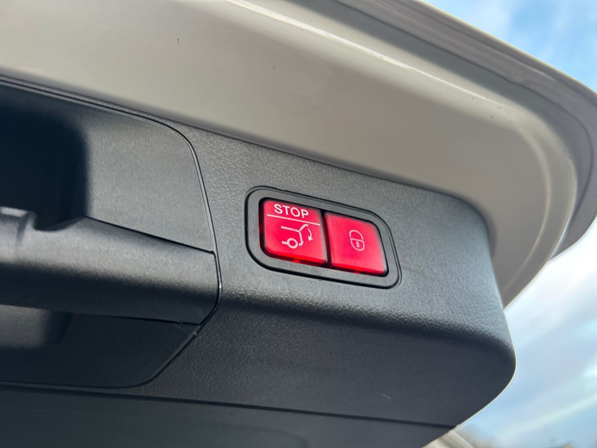 Billede af Mercedes-Benz EQB 300 EL Progressive 7 pers. 4Matic 228HK 5d Aut.