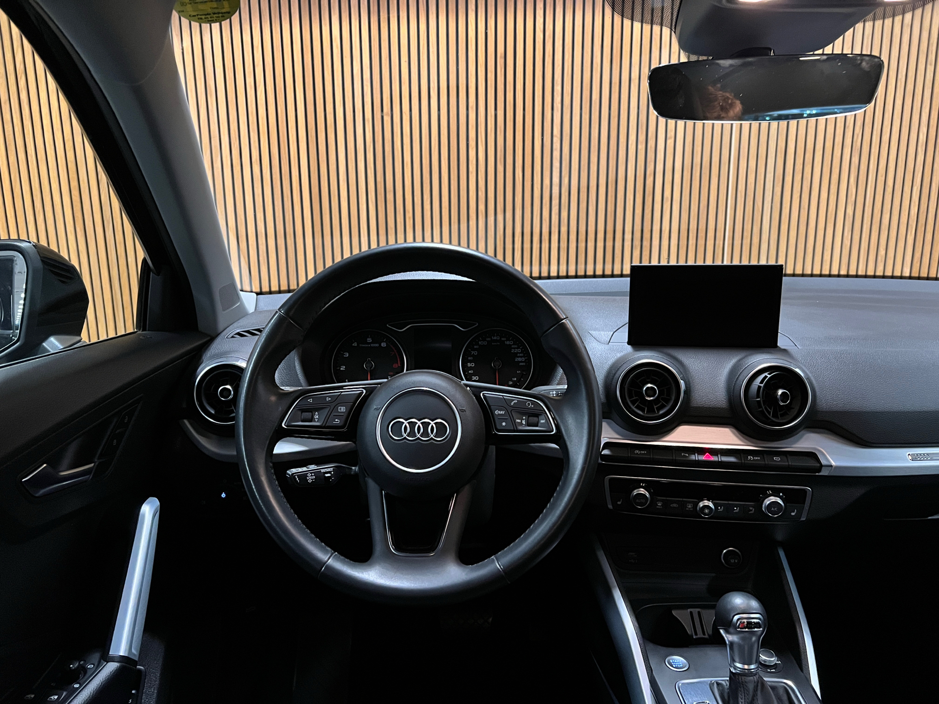 Billede af Audi Q2 1,5 35 TFSI Sport Prestige Select S Tronic 150HK 5d 7g Aut.