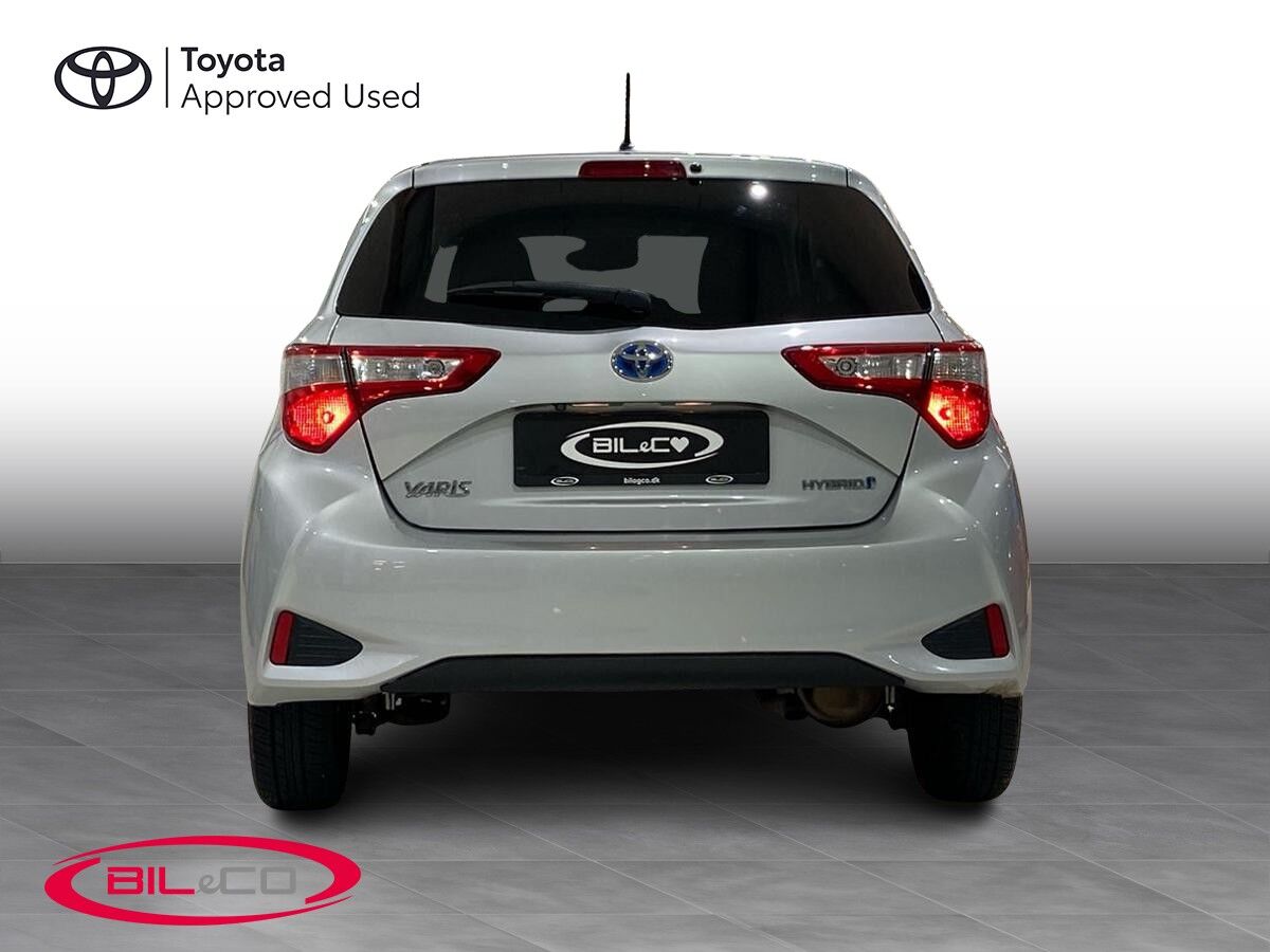 Billede af Toyota Yaris 1,5 Hybrid H3 E-CVT 100HK 5d Trinl. Gear