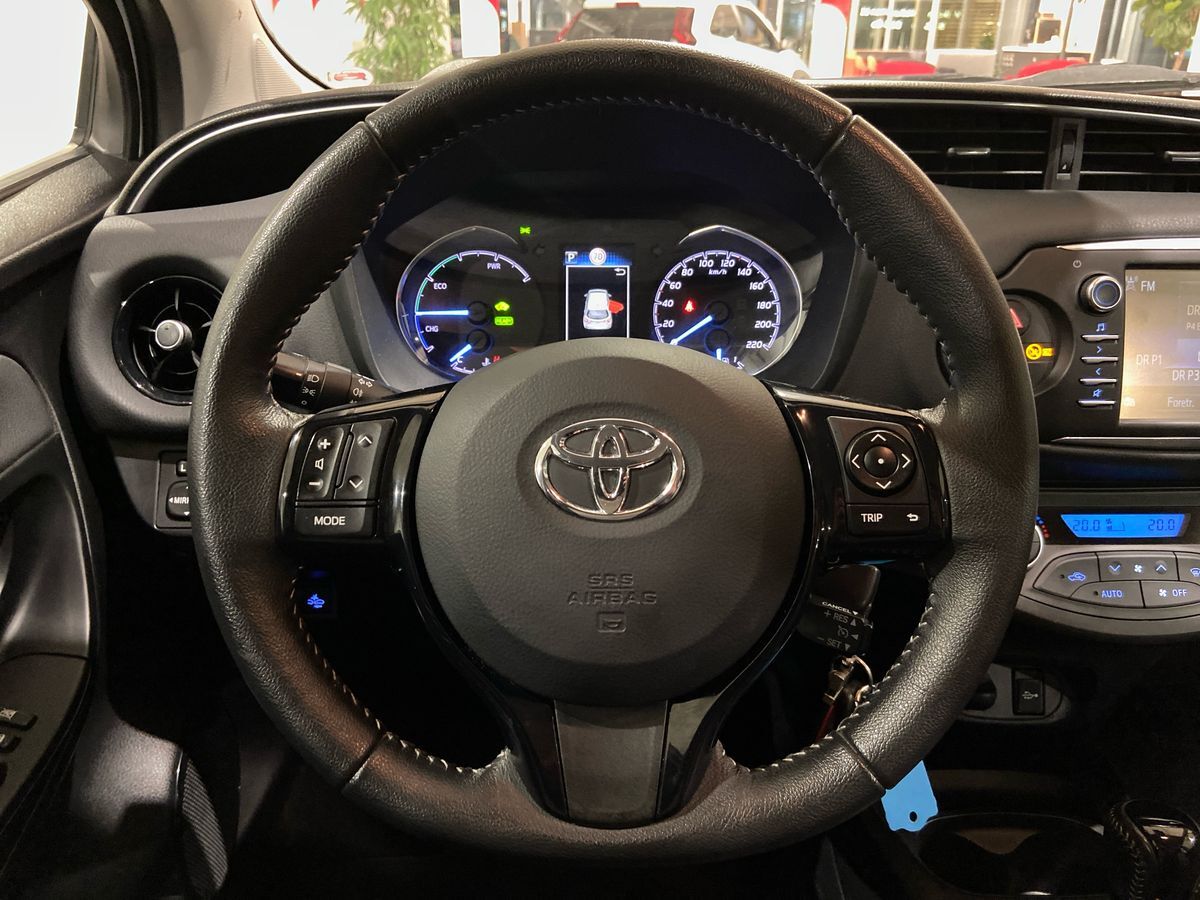 Billede af Toyota Yaris 1,5 Hybrid H3 E-CVT 100HK 5d Trinl. Gear