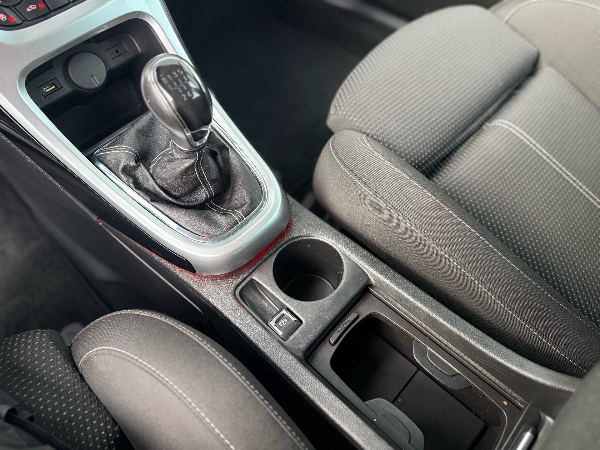 Billede af Opel Astra 1,4 Turbo Enjoy Start/Stop 140HK 5d 6g