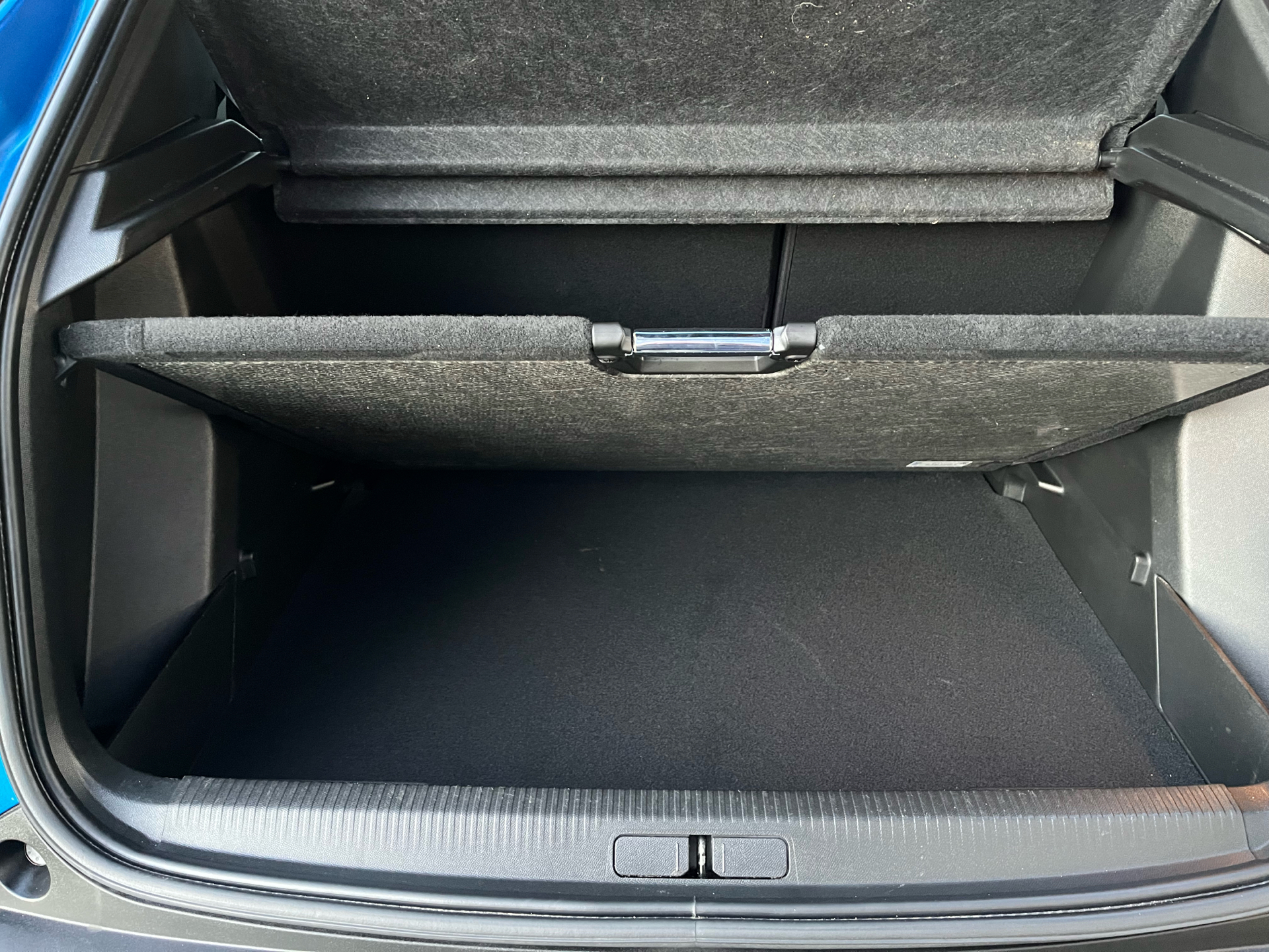 Billede af Peugeot 2008 1,2 PureTech Allure Pack EAT8 130HK 5d 8g Aut.